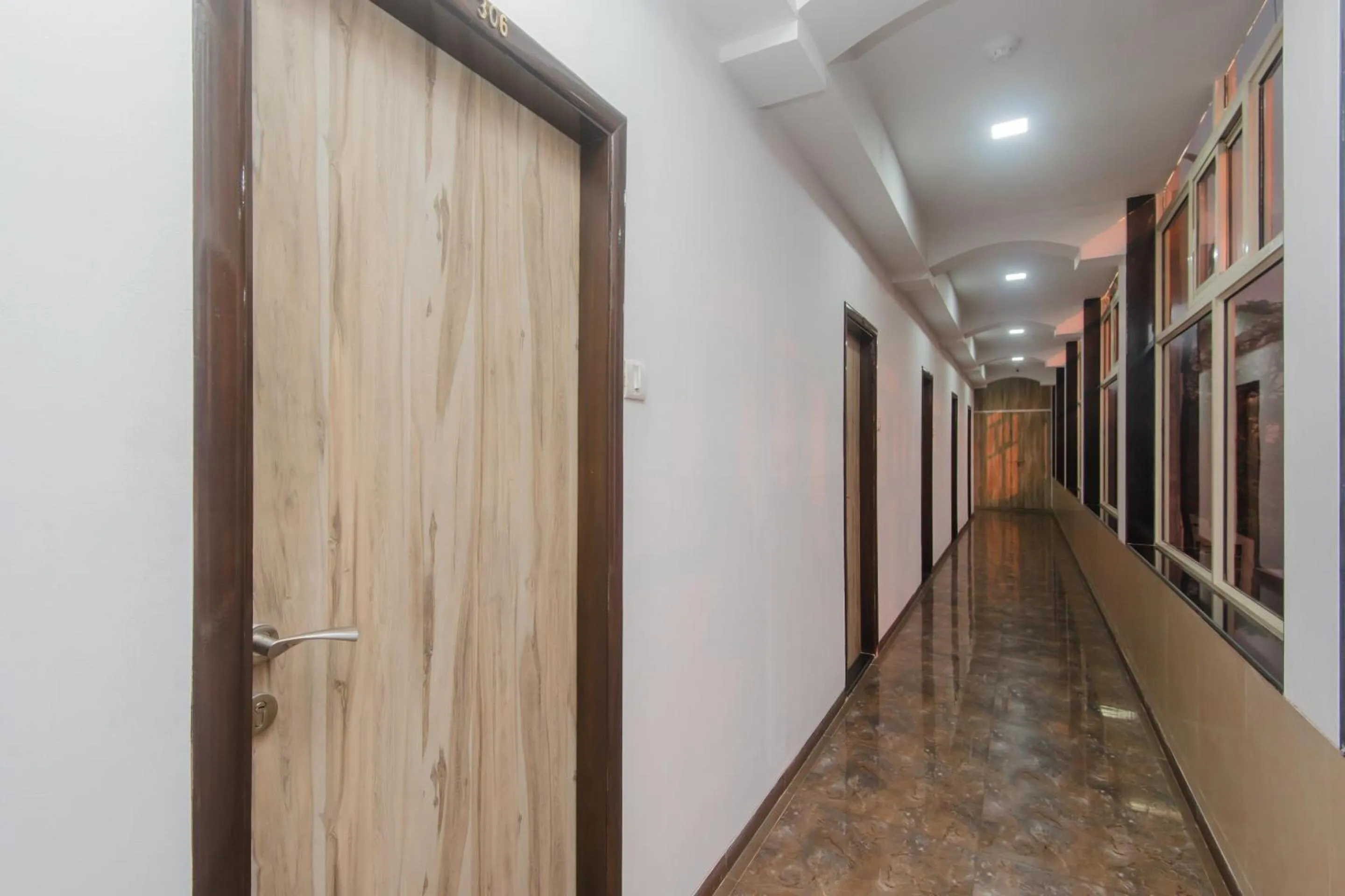 Lobby or reception in Hotel O Divine Residency Near Phoenix Marketcity