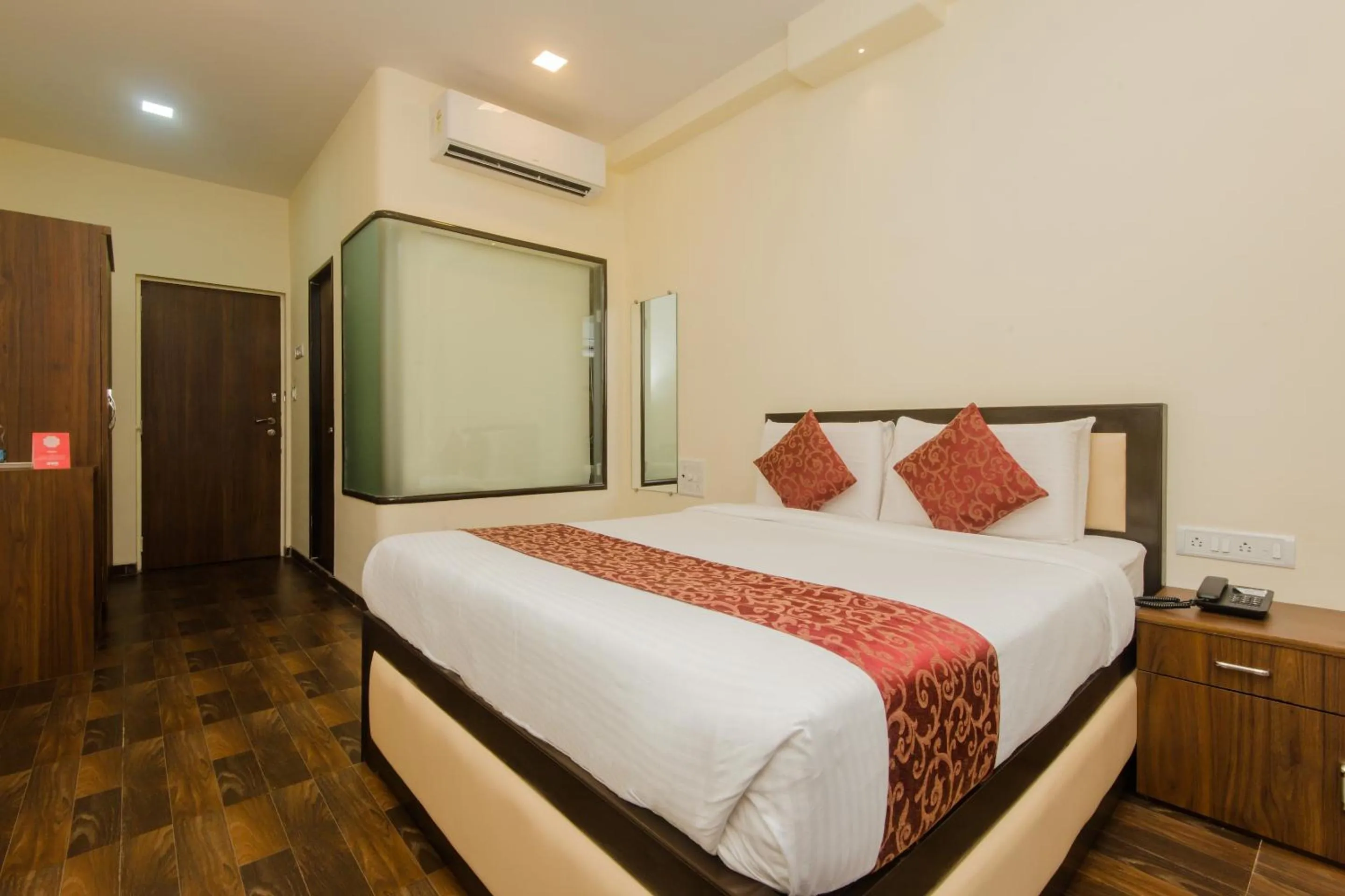Bedroom, Bed in Hotel O Divine Residency Near Phoenix Marketcity
