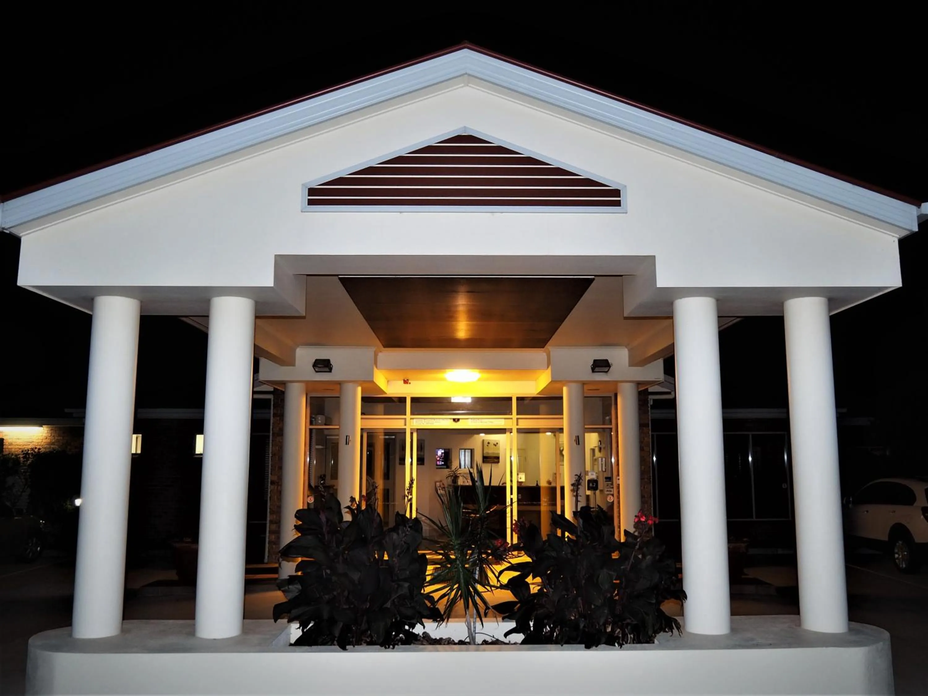 Facade/entrance in Pittsworth Motor Inn
