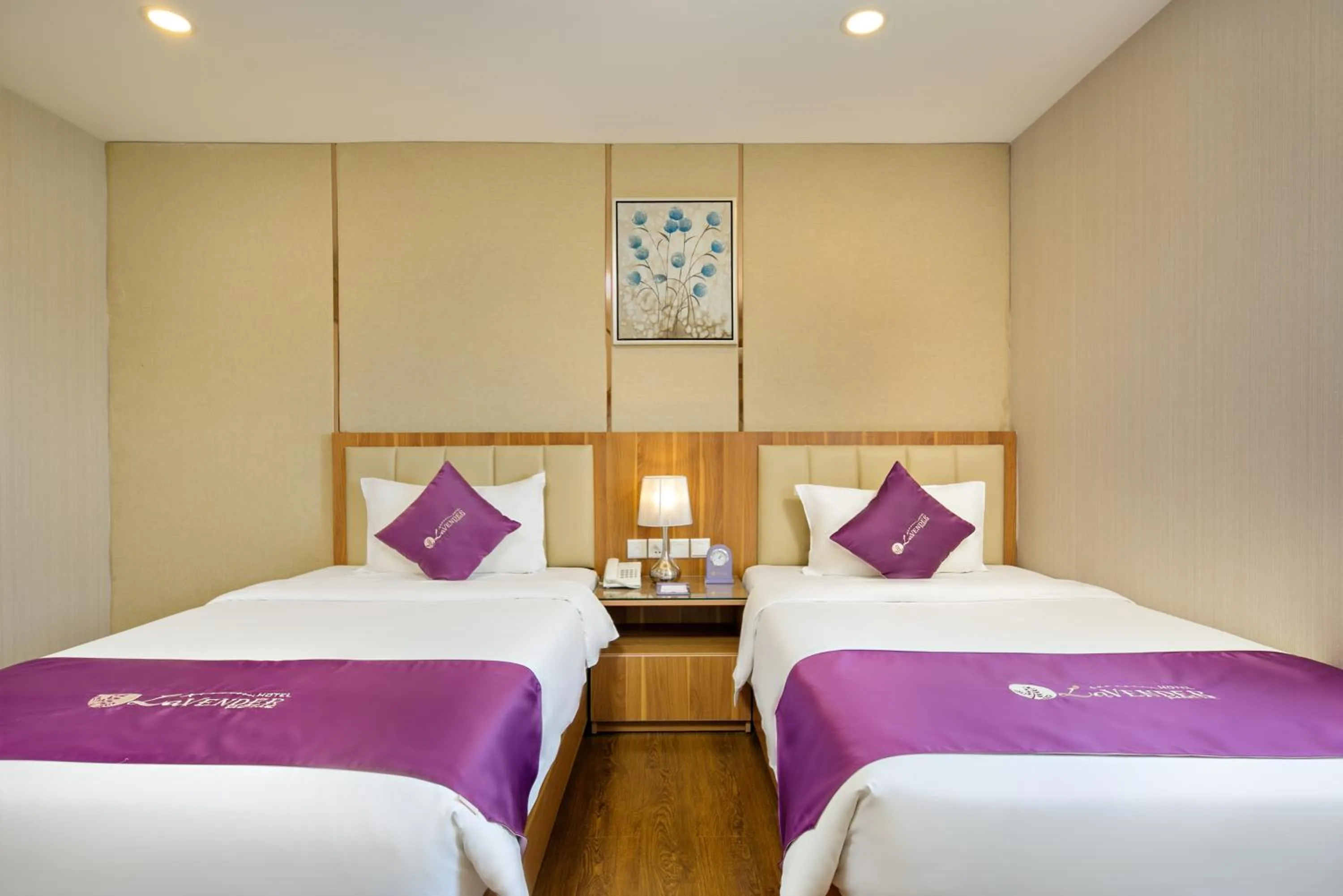 Photo of the whole room, Bed in Lavender Riverside Hotel