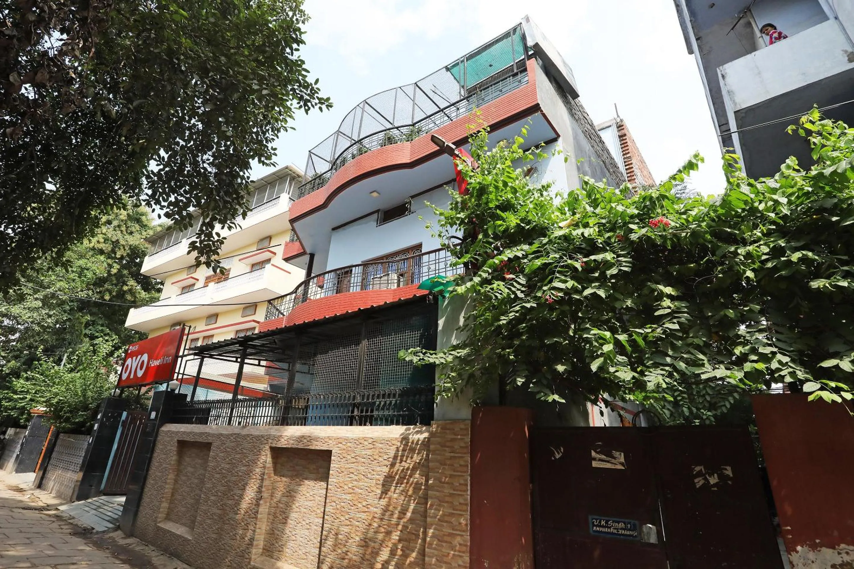 Facade/entrance in Hotel O Haveli Inn