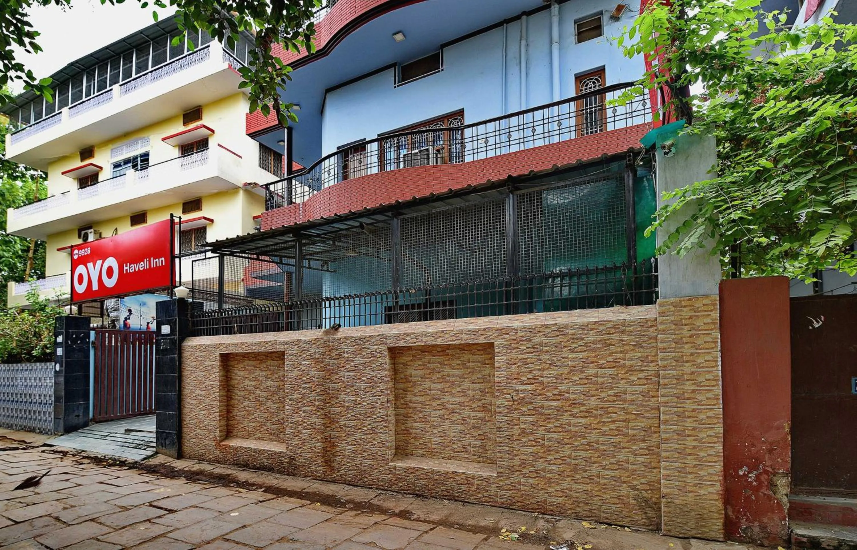 Facade/entrance in Hotel O Haveli Inn