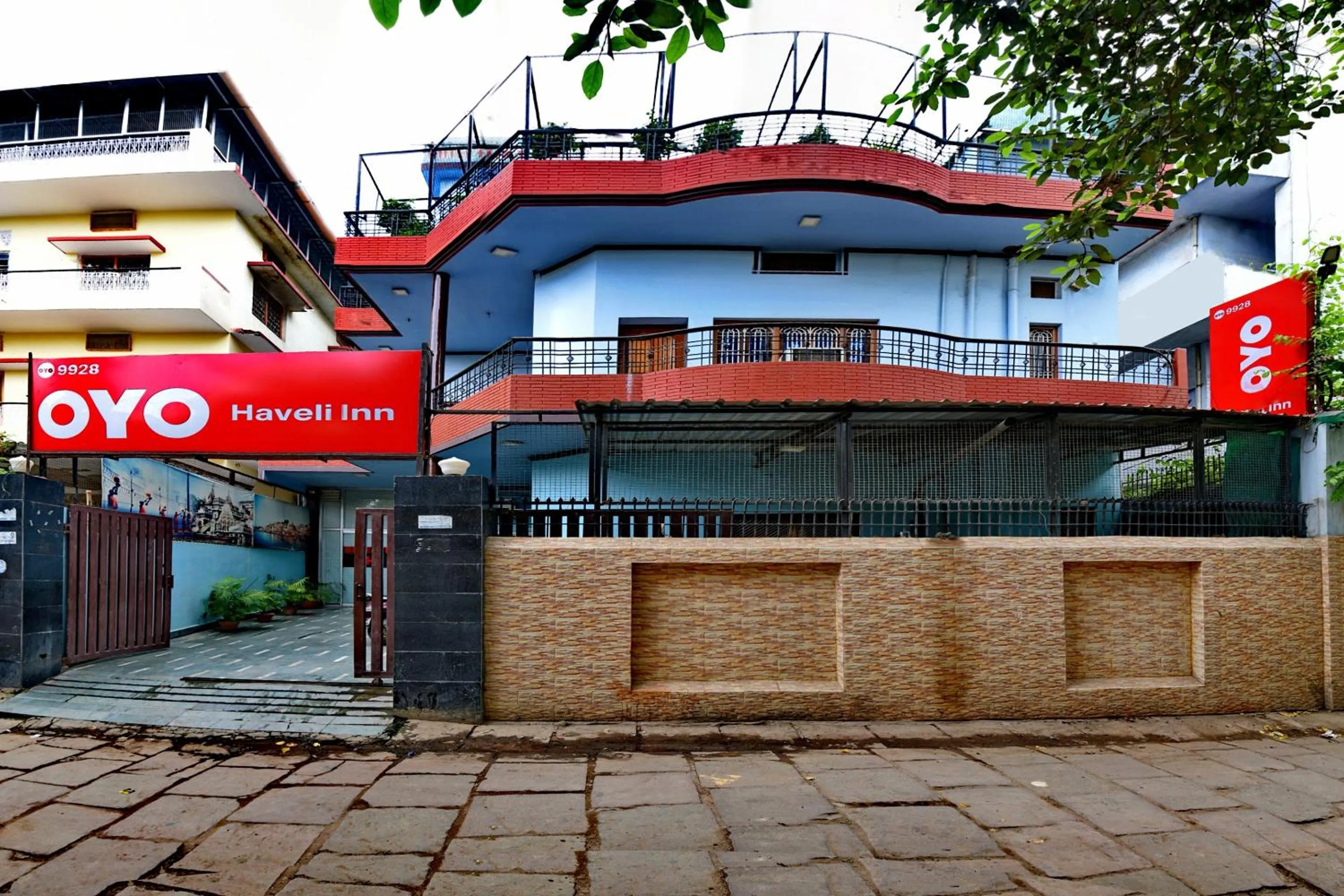 Facade/entrance in Hotel O Haveli Inn