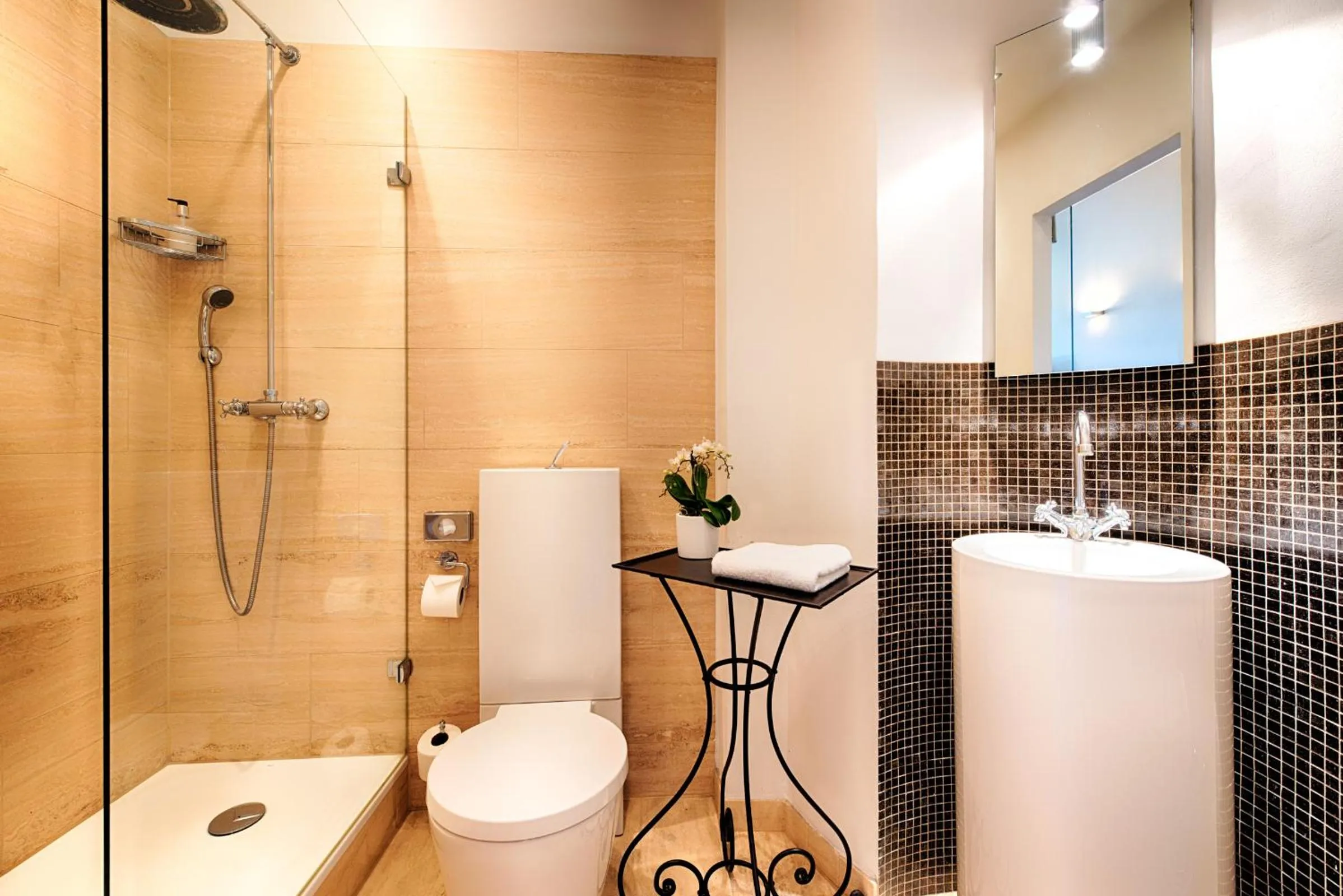 Bathroom in Hotel Schloss Lehen