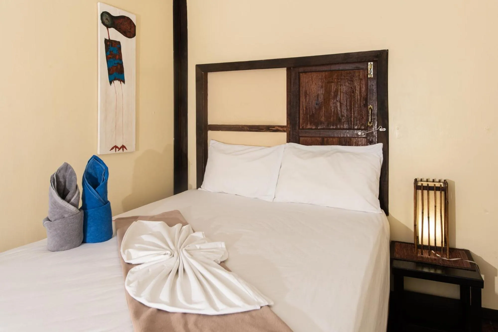 Bed in Phangan Beach Resort