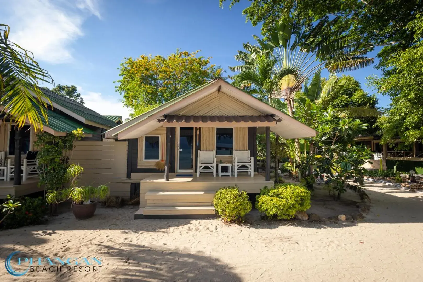 Beach Bungalow Wooden in Phangan Beach Resort Beach Bungalow Wooden in Phangan Beach Resort