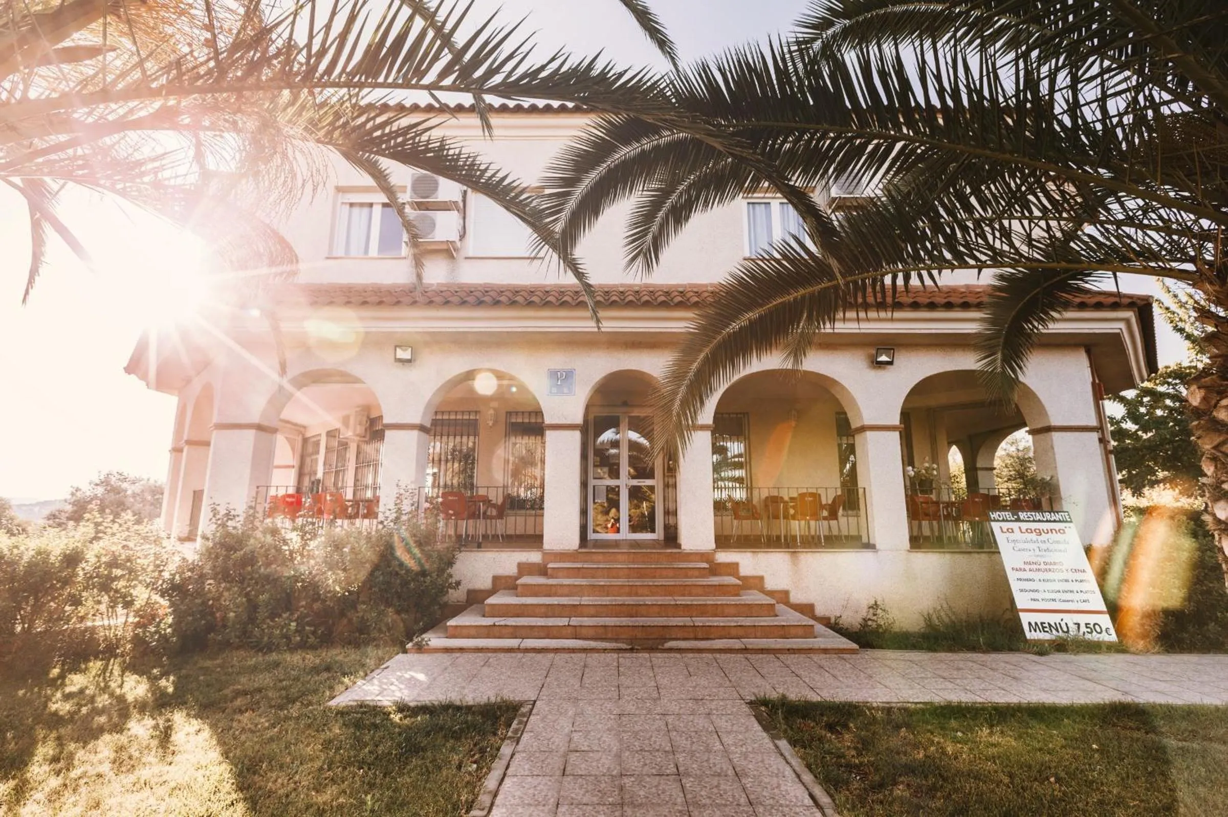 Property building in Hostal La Laguna