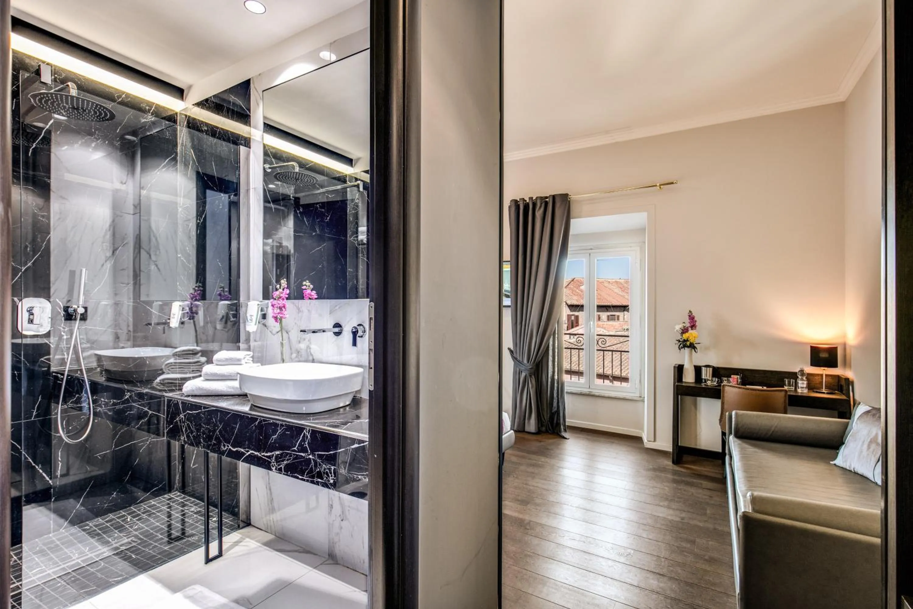 Bedroom in Piccola Navona Roof Garden