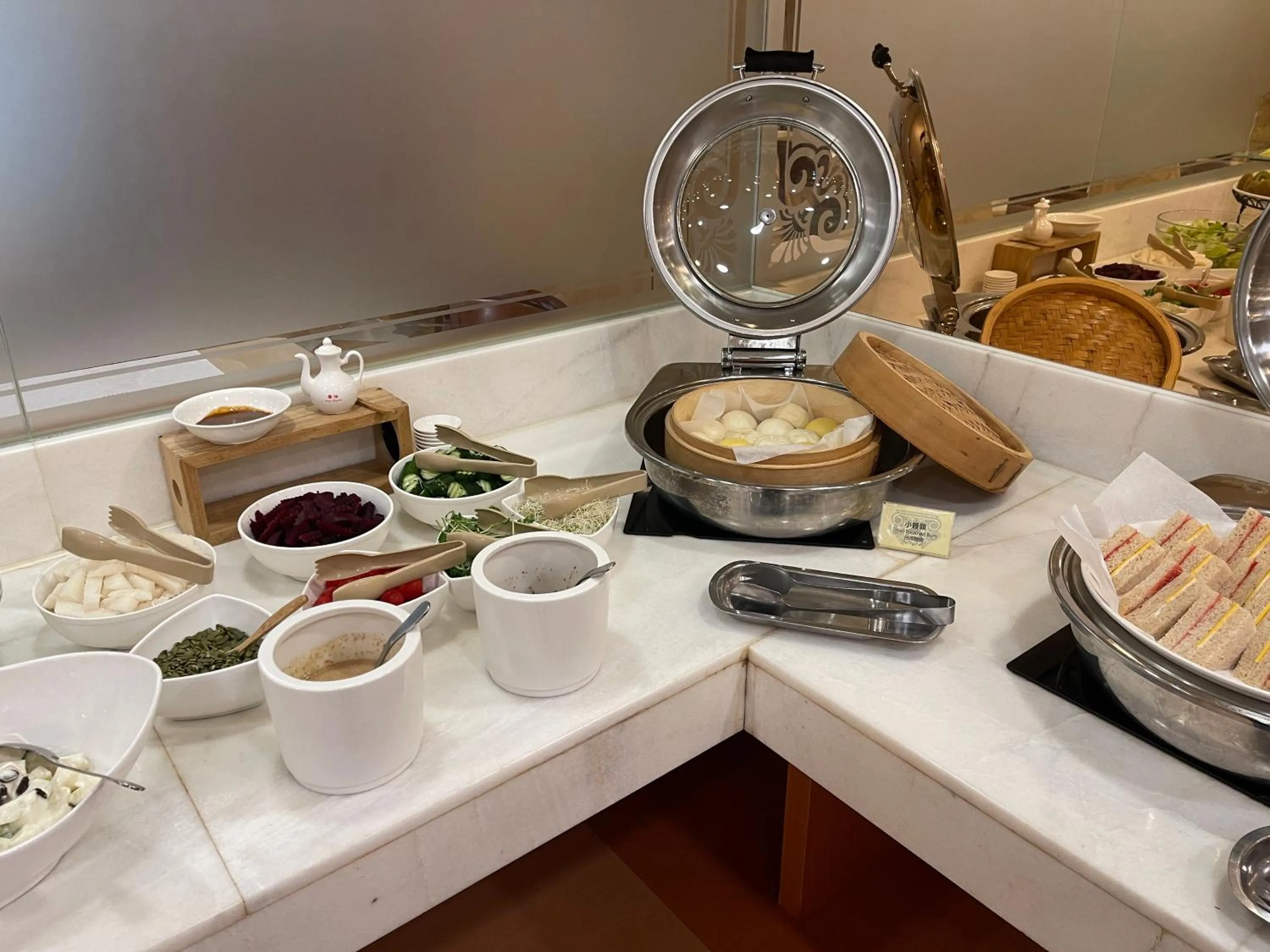 Food in Royal Seasons Hotel Taipei ‧ Nanjing W.