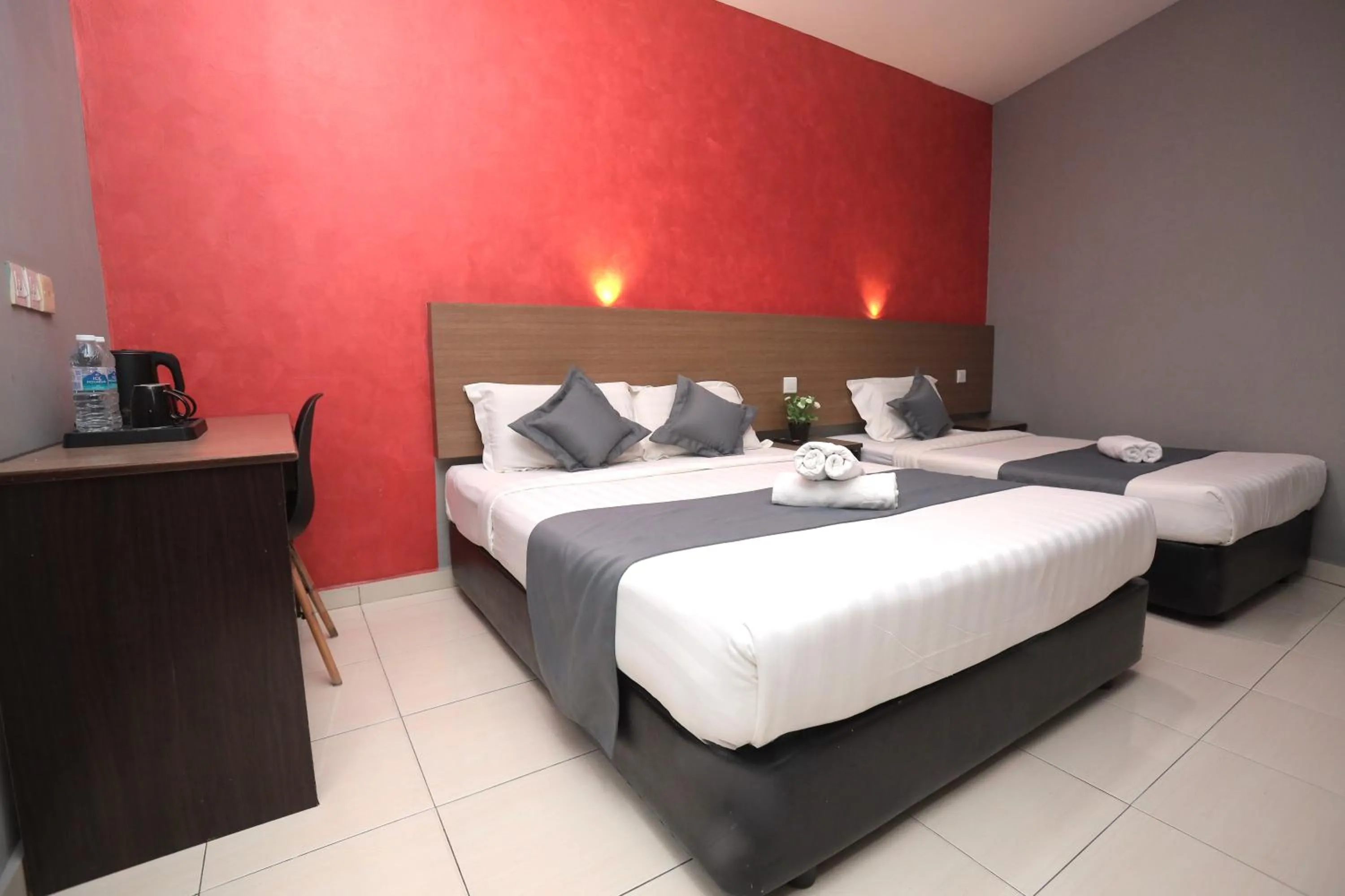 Bedroom, Bed in DJ Citi Point Hotel