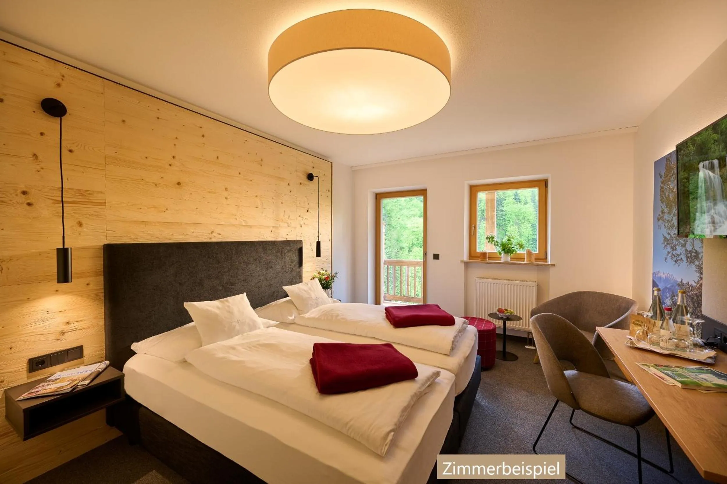 Photo of the whole room, Bed in Hotel-Gasthof Mauthäusl