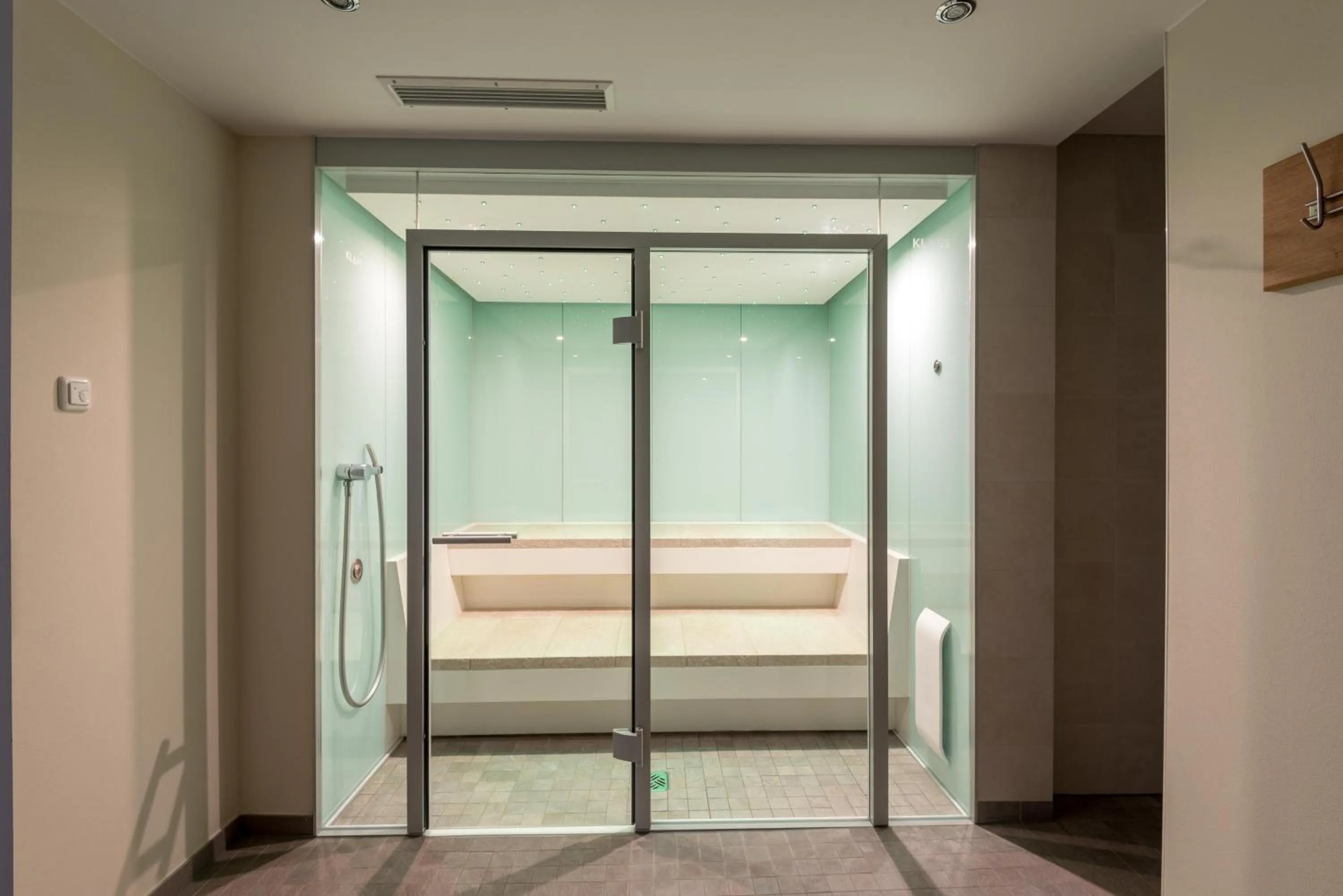 Spa and wellness centre/facilities, Bed in Hotel-Gasthof Mauthäusl