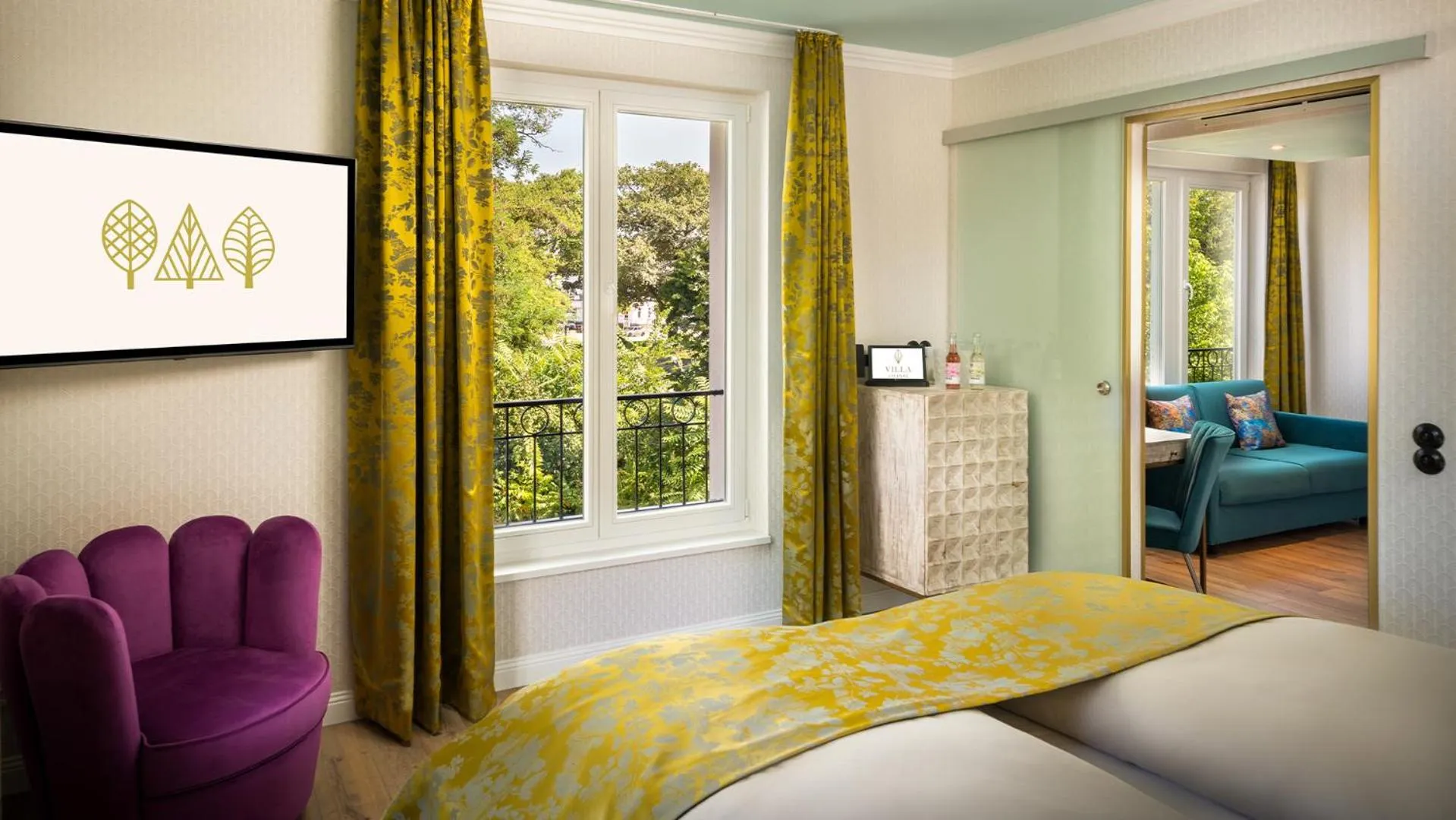 Living room, Bed in Parkhotel Landau