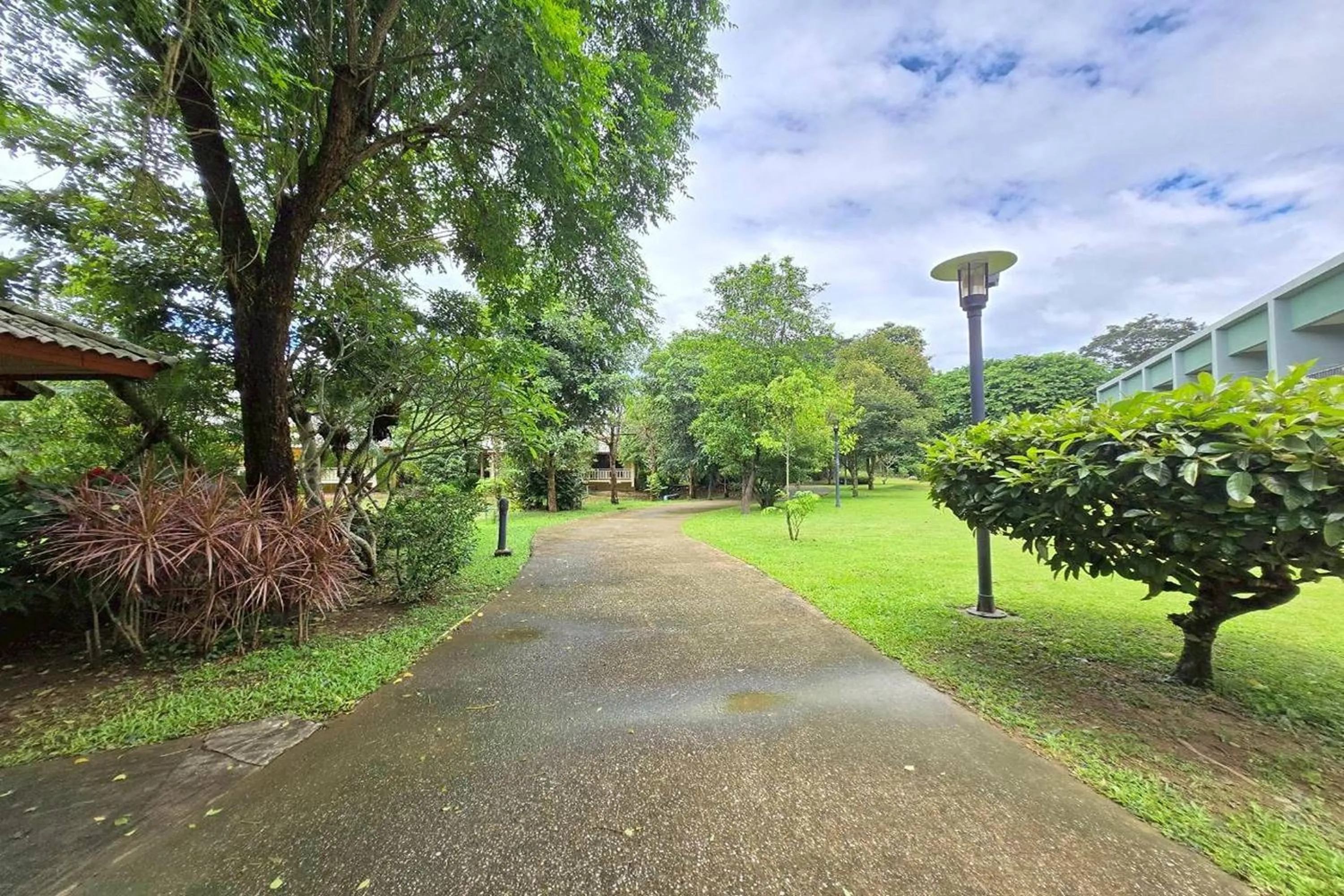Garden in Poonyamantra Resort Chiang Rai