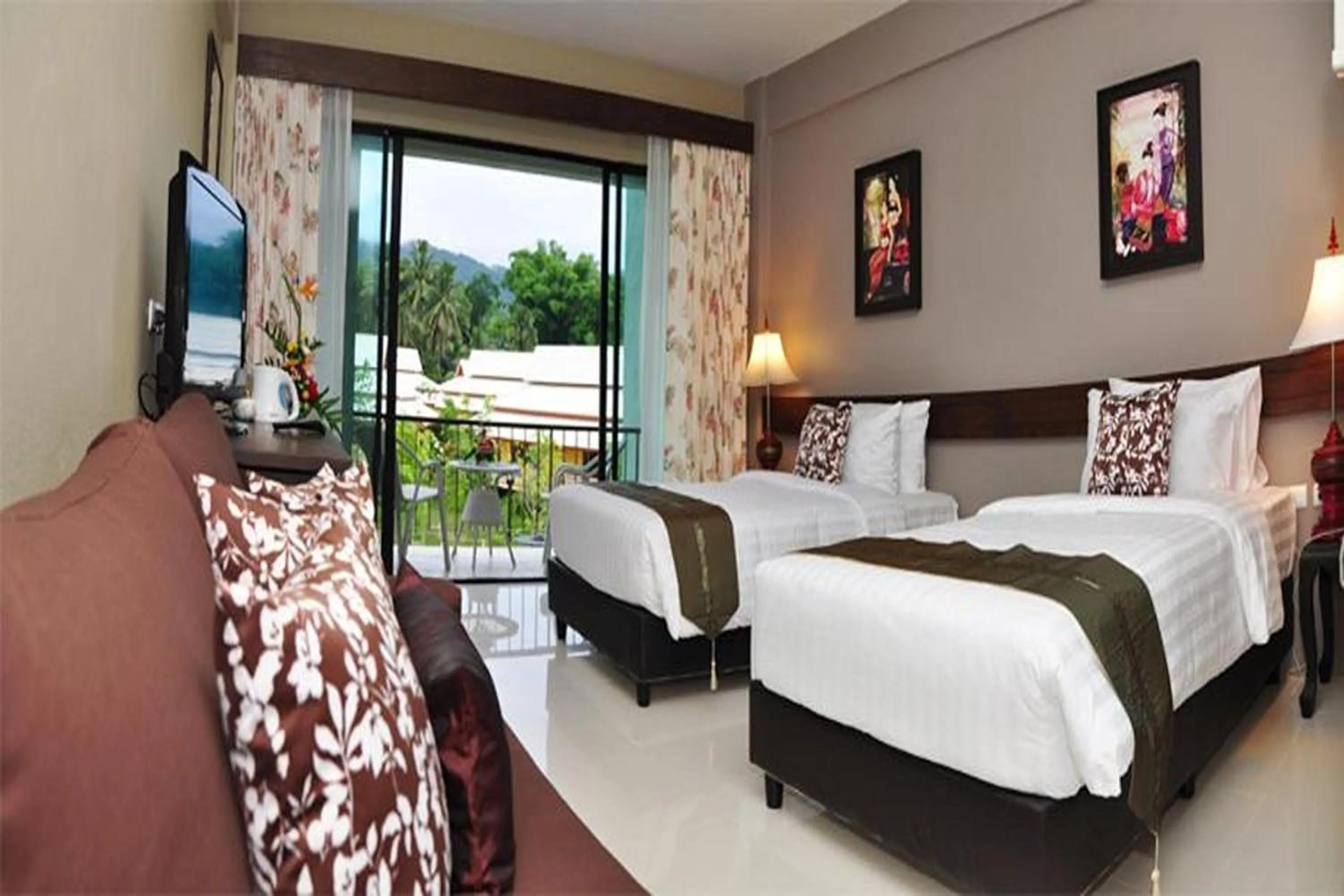 TV and multimedia, Bed in Poonyamantra Resort Chiang Rai