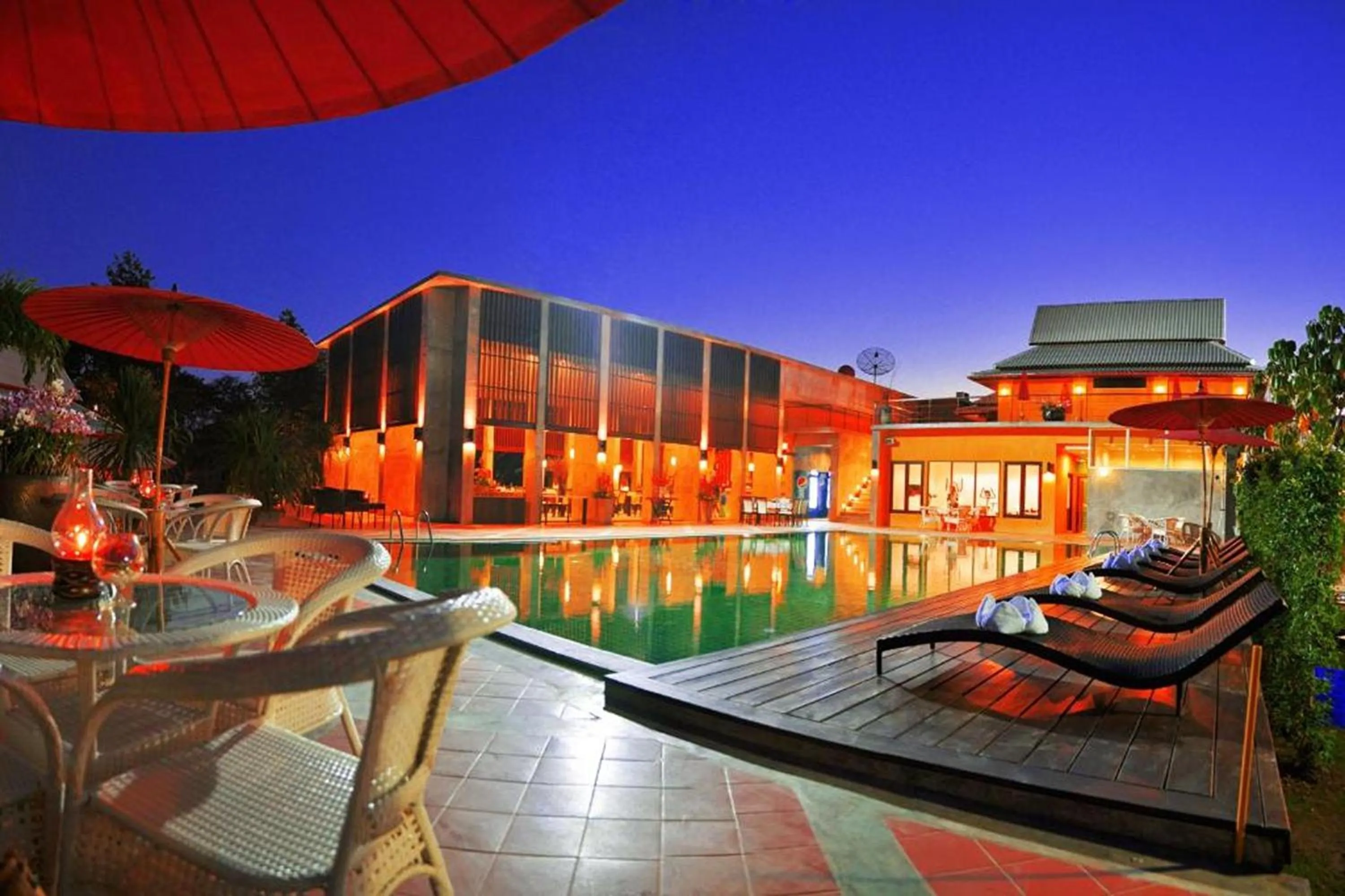 Swimming pool in Poonyamantra Resort Chiang Rai
