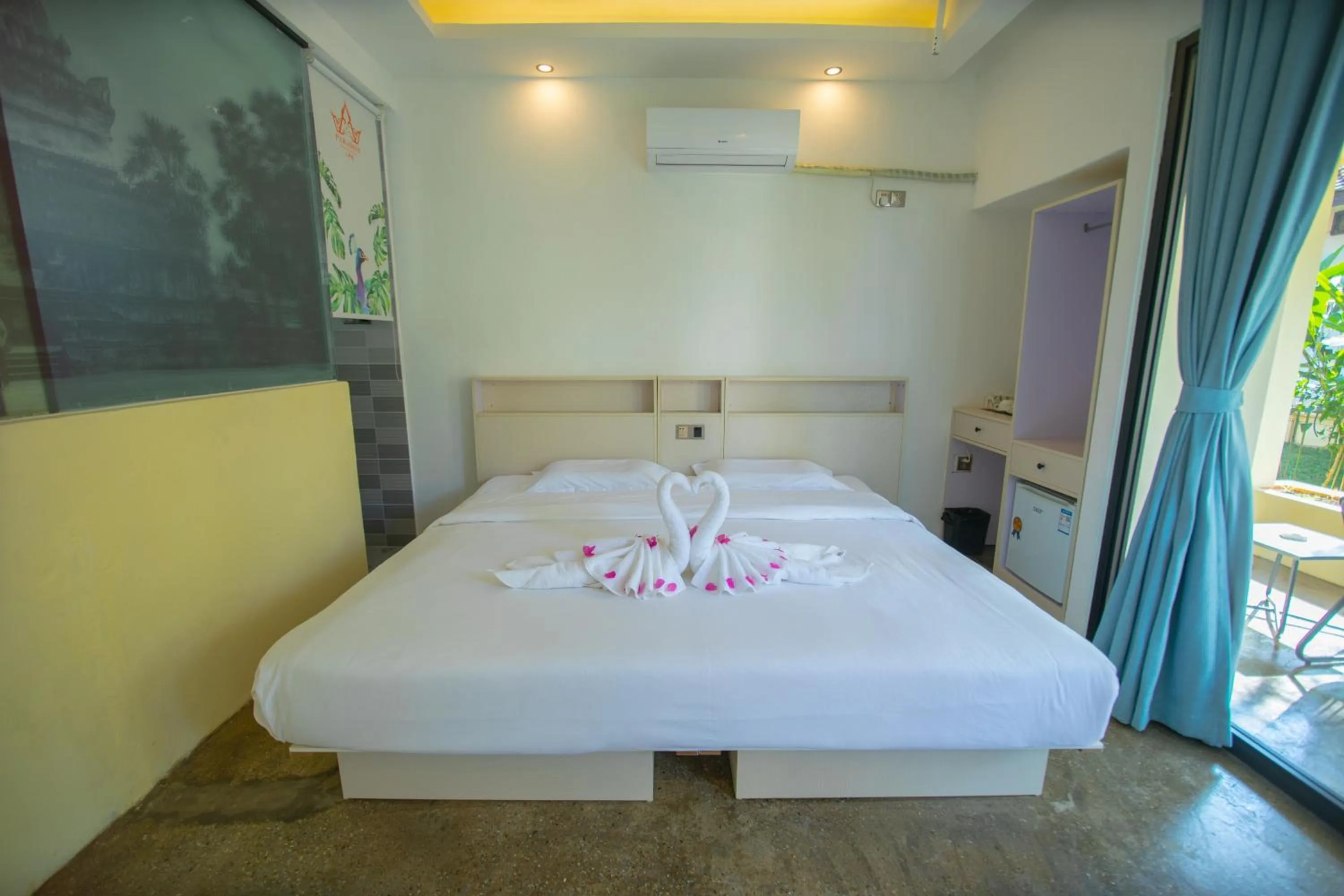 Bed in Luang Prabang chanon hotel