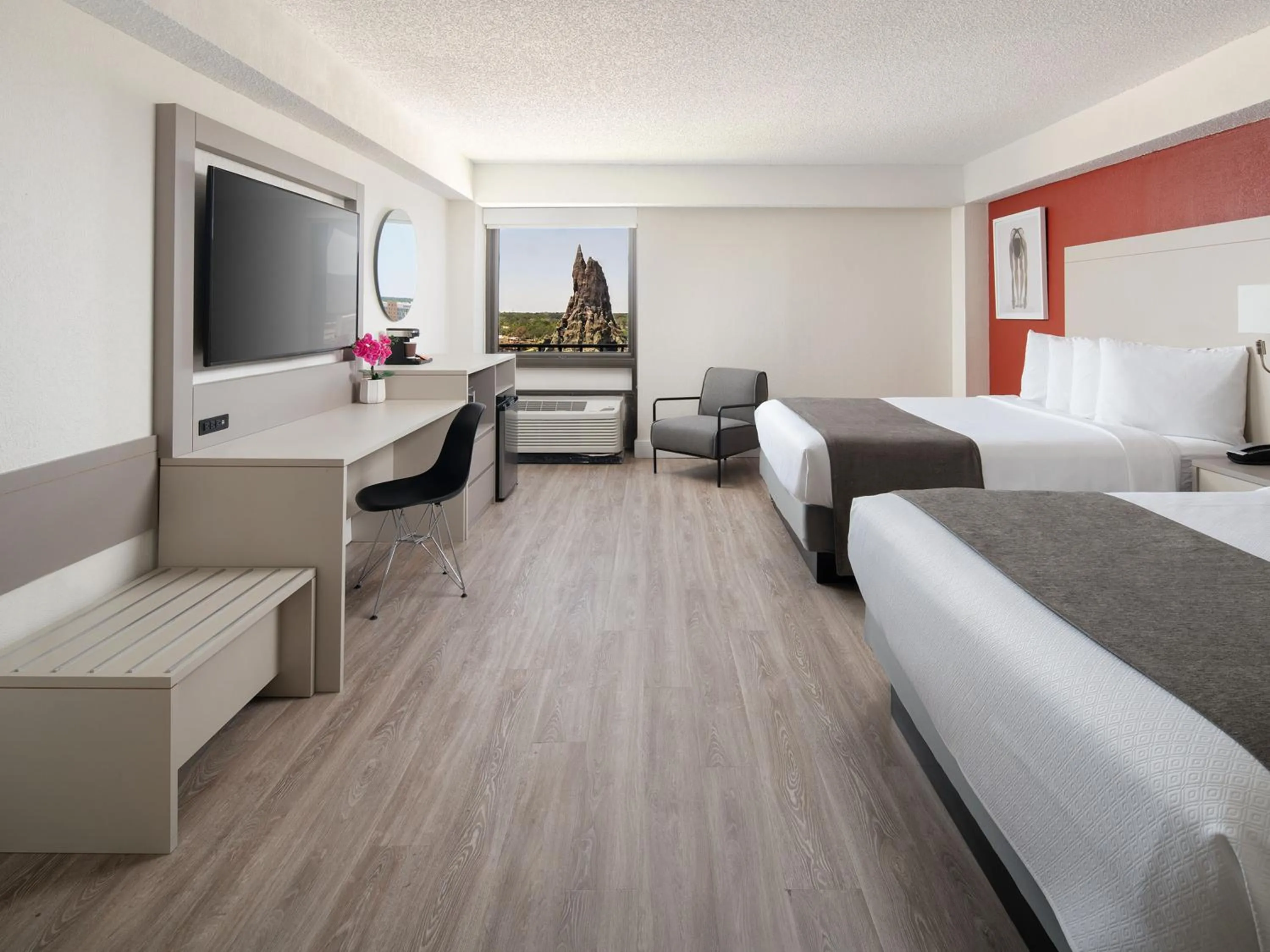 Bed in Wyndham I-Drive Avanti Resort & Conference Center