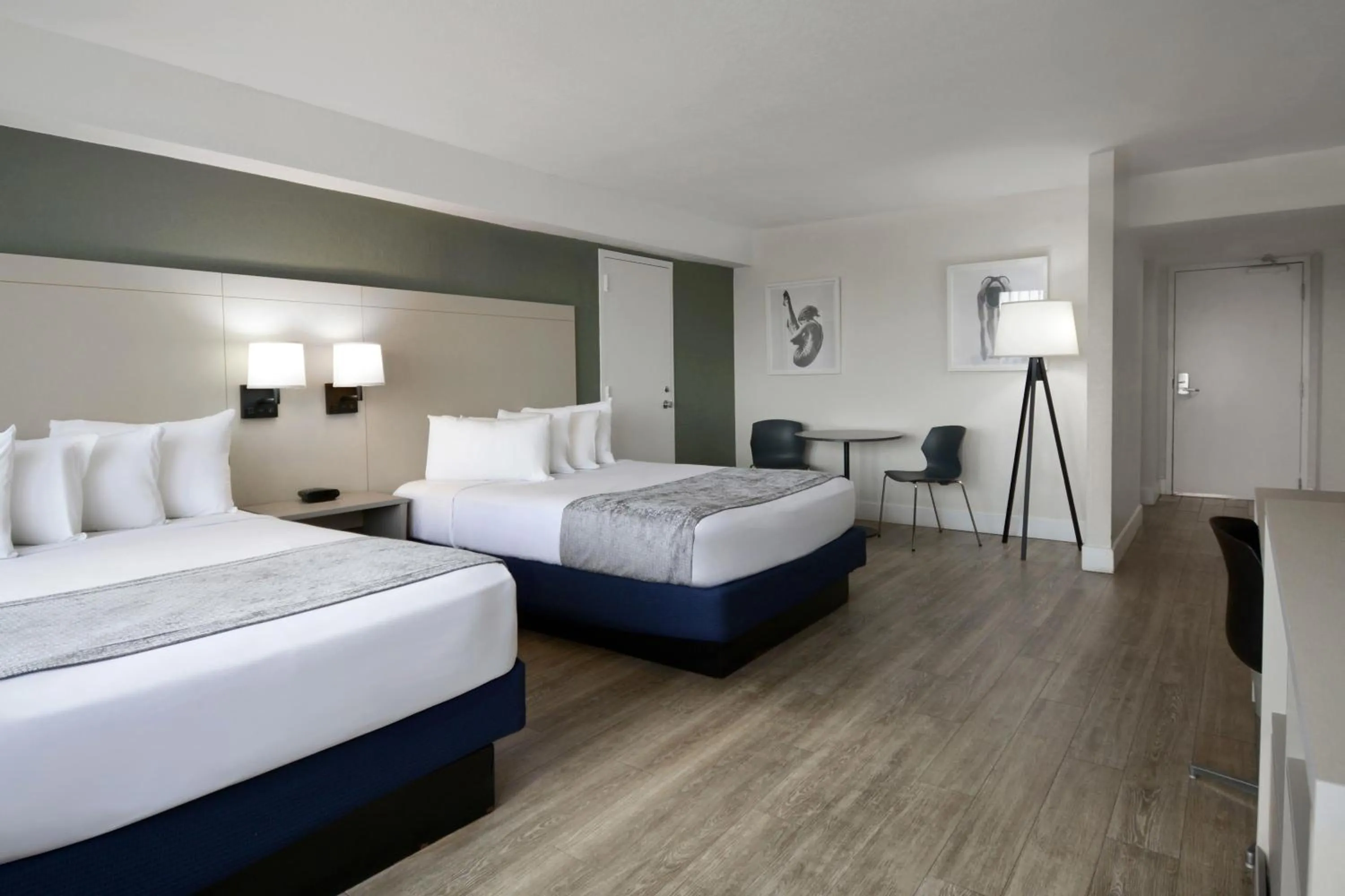 Photo of the whole room, Bed in Wyndham I-Drive Avanti Resort & Conference Center