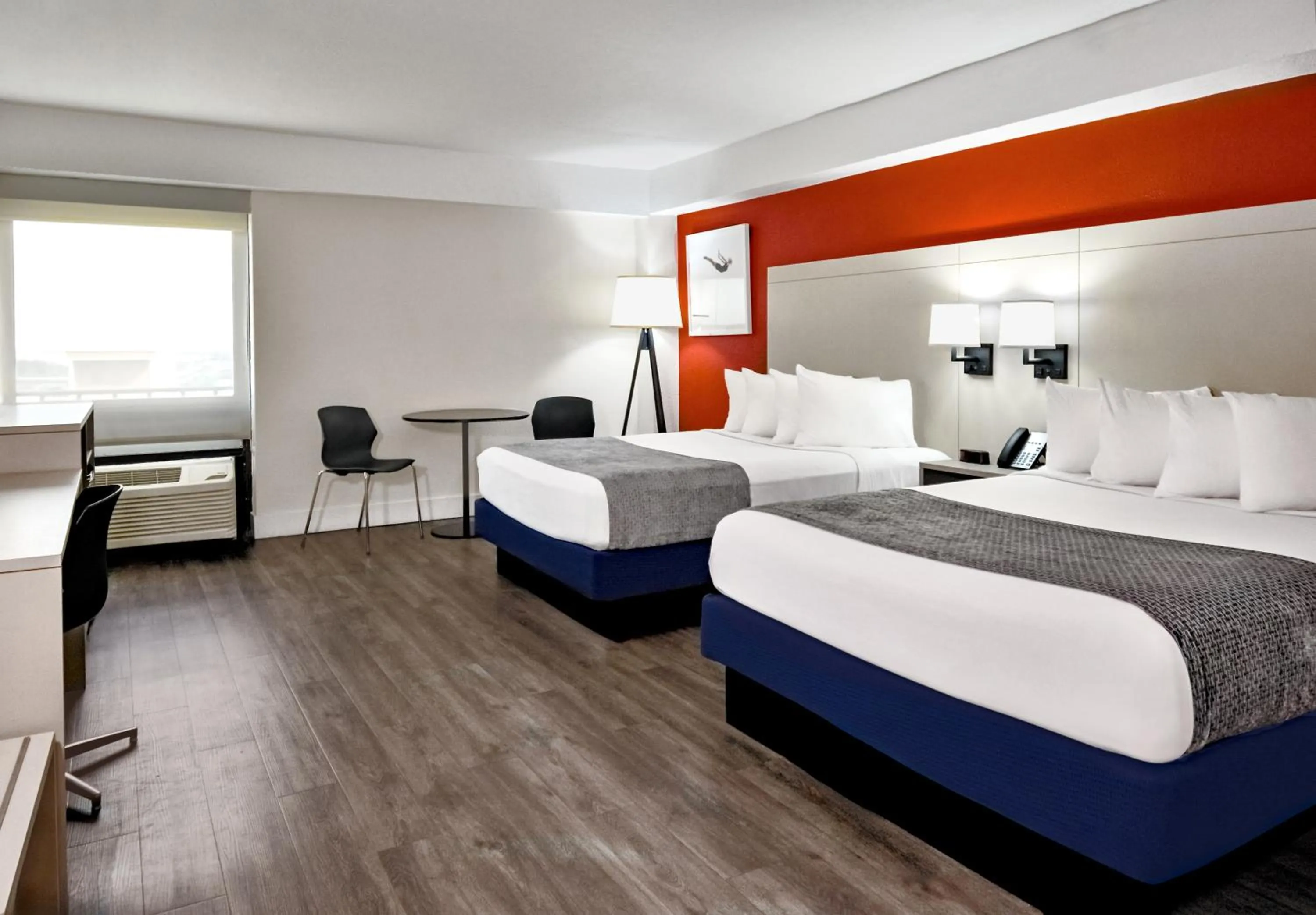 Bed in Wyndham I-Drive Avanti Resort & Conference Center