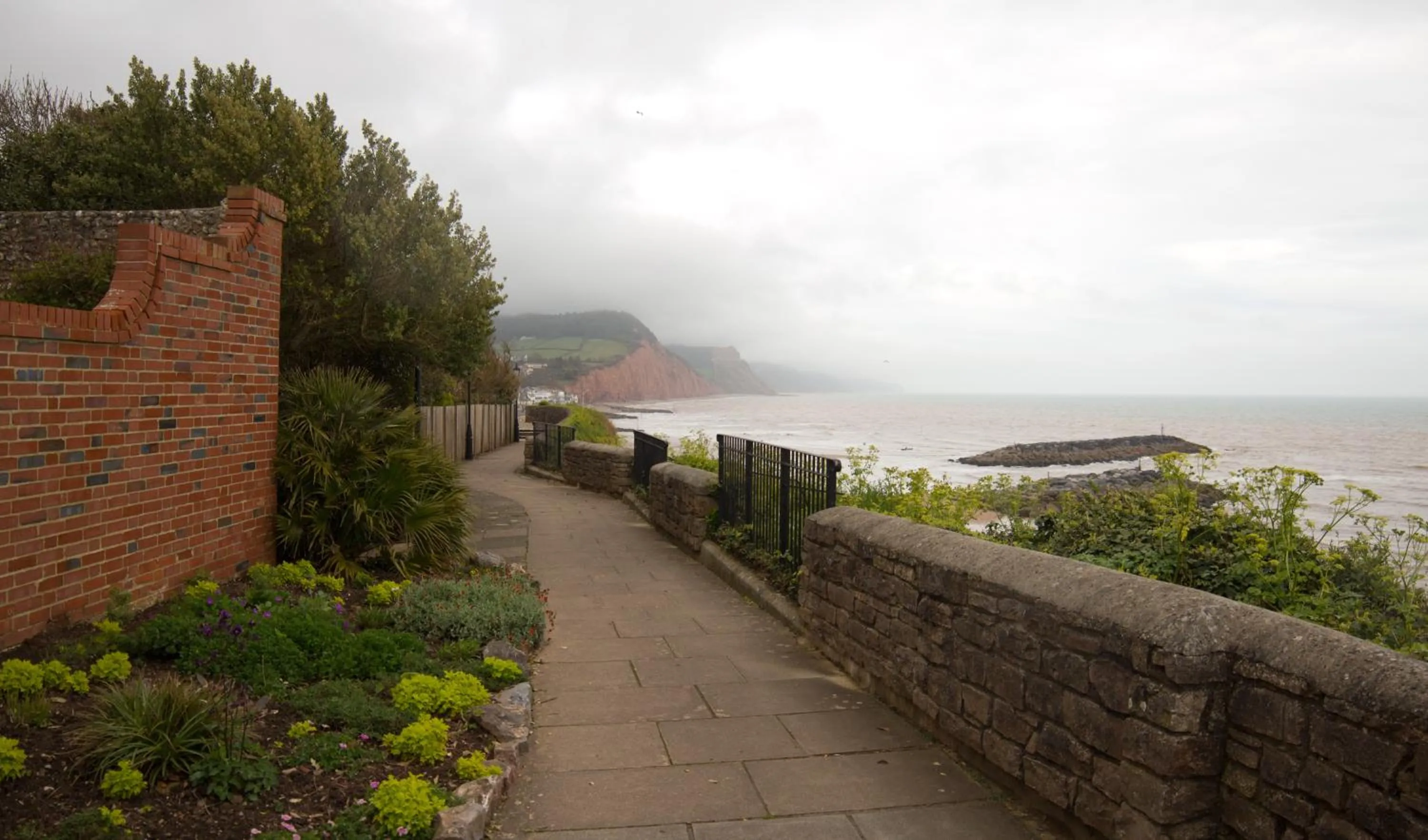 Area and facilities in The Globe