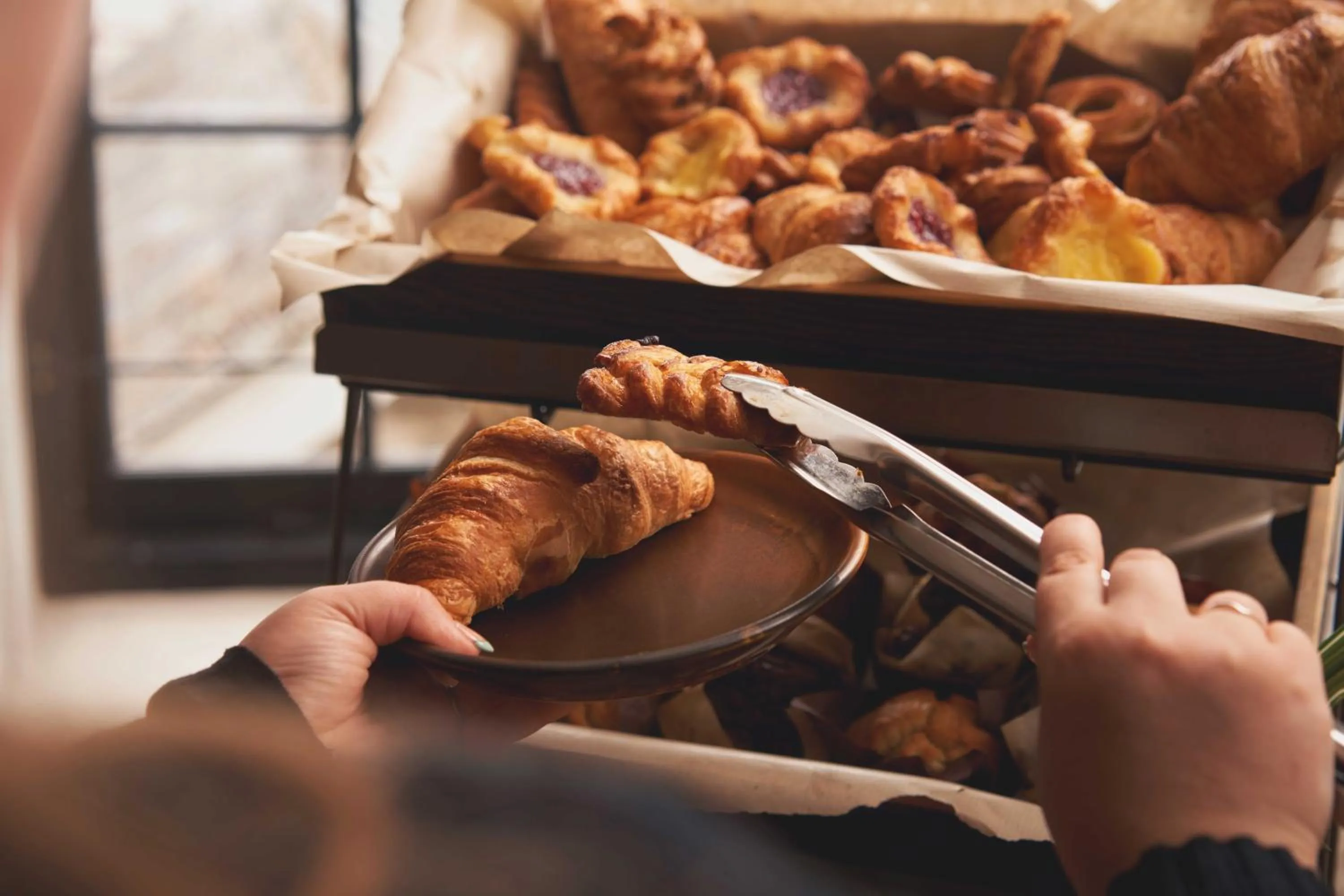 Breakfast in The Globe