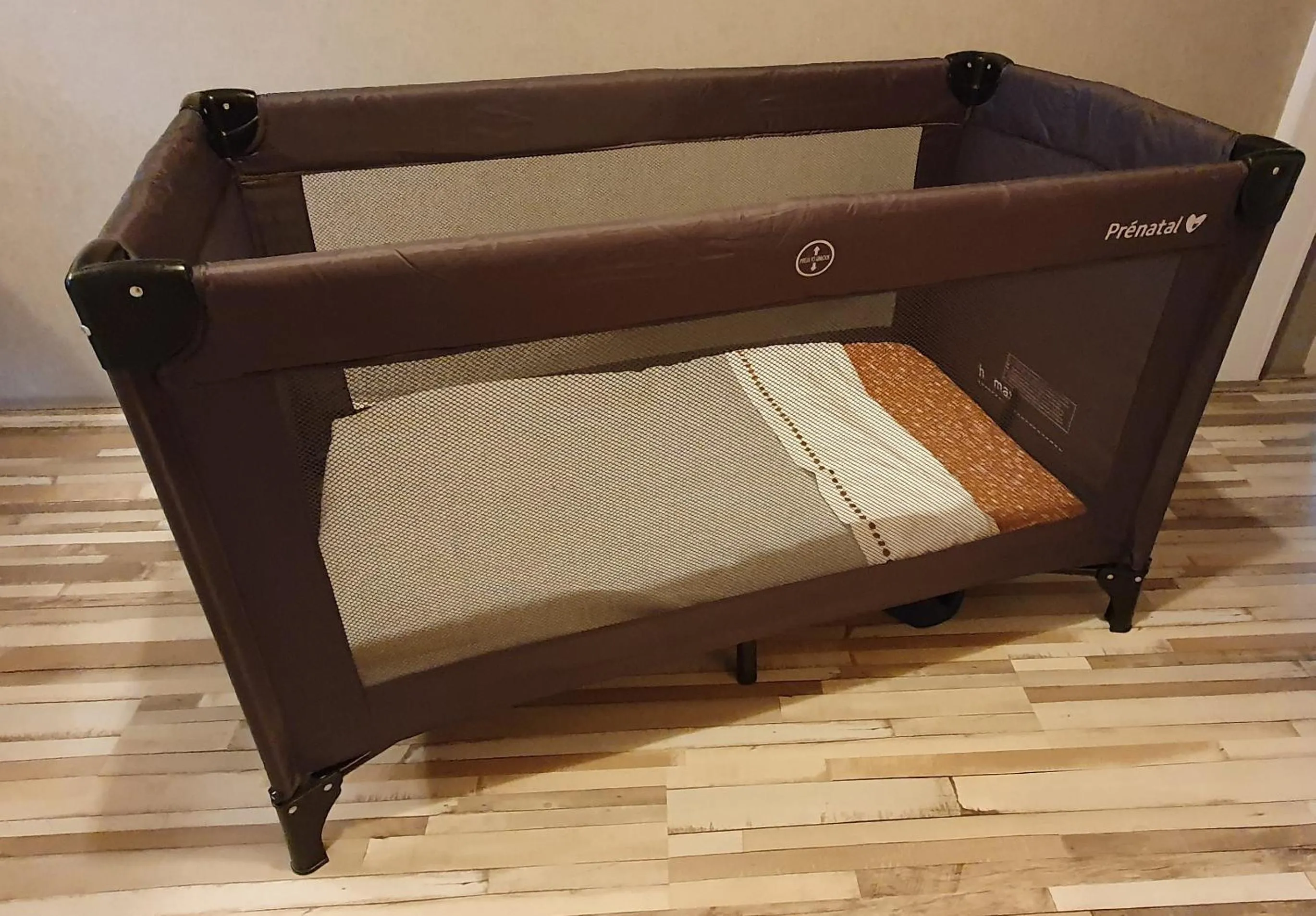 cot, Bed in Bed & Breakfast Ravelin