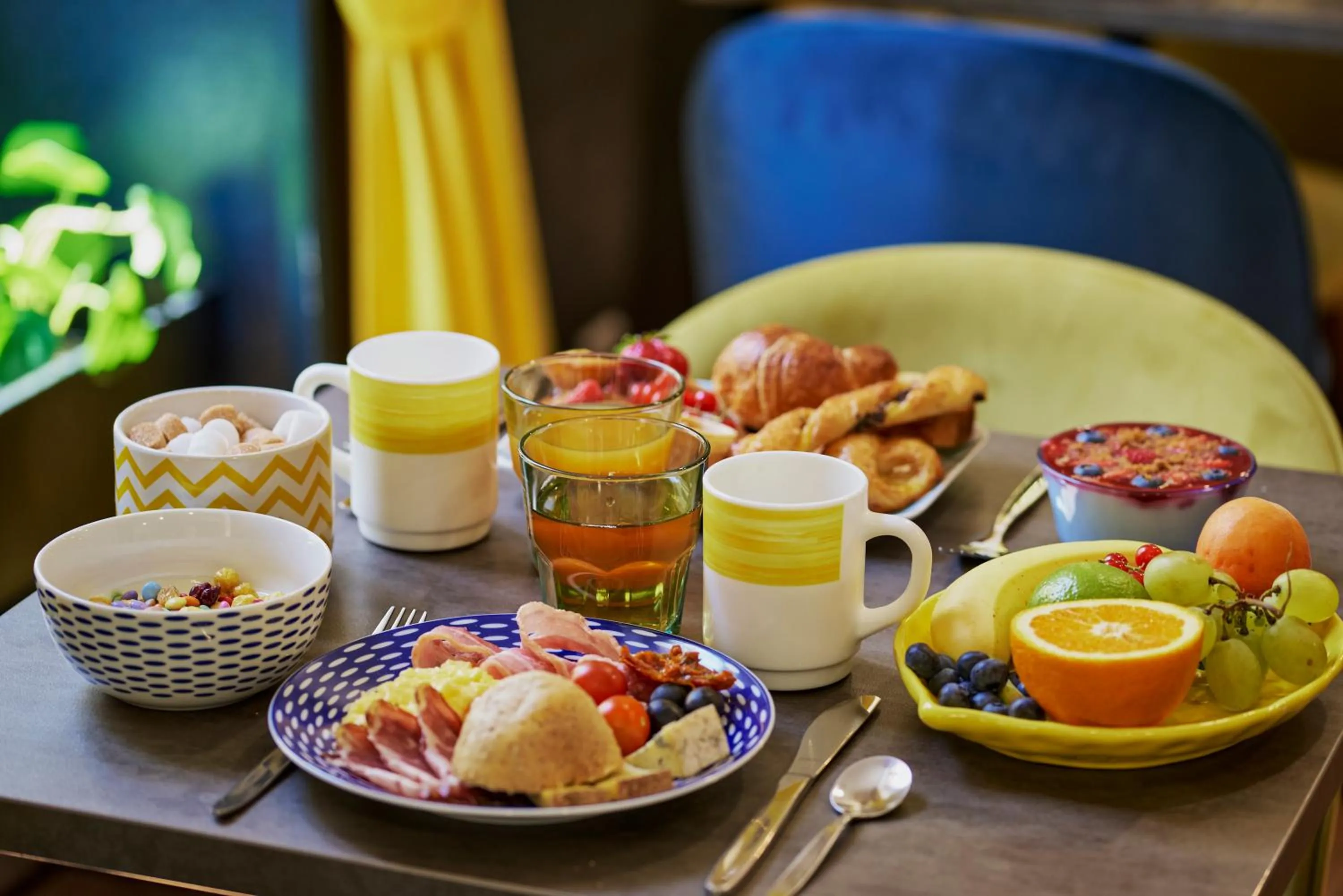 Breakfast in Hotel Nap By HappyCulture