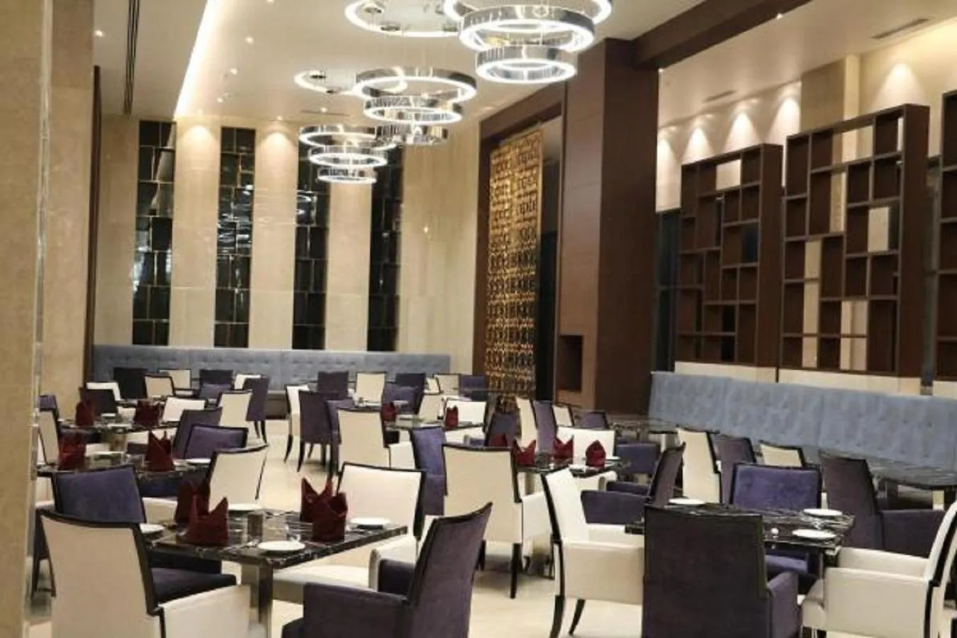 Restaurant/places to eat in Kiranshree Grand