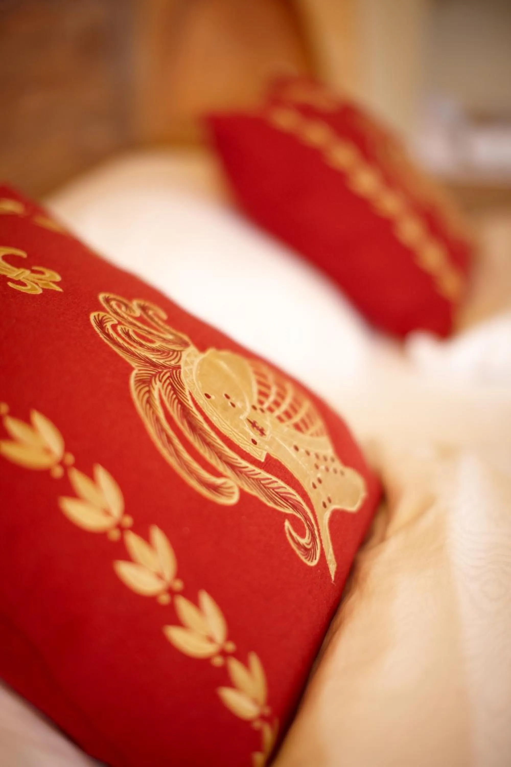 Decorative detail, Bed in 4-Sterne Burghotel Castillo Alcazar, Europa-Park Erlebnis-Resort