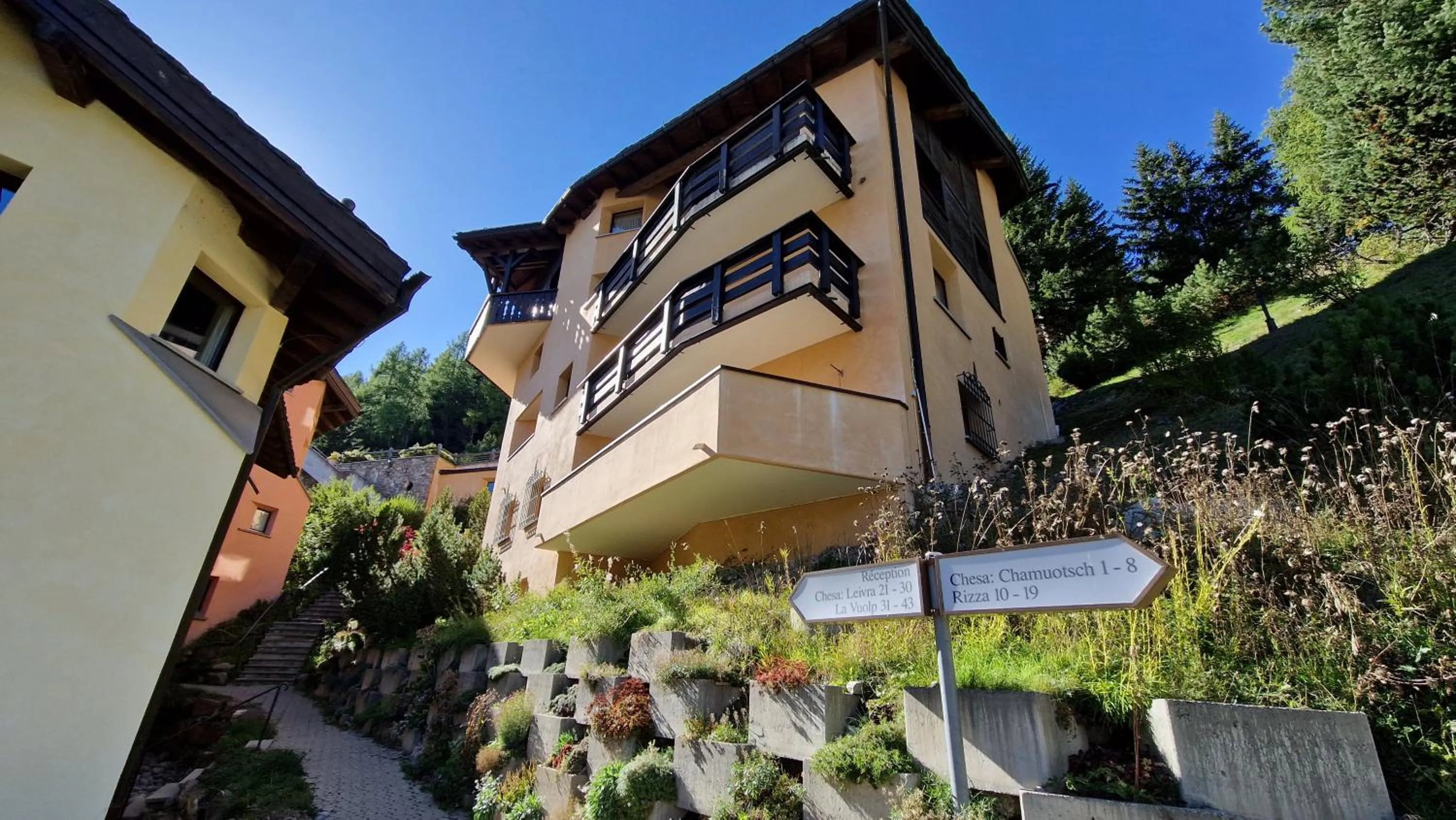 Aparthotel Chesa Bellaval