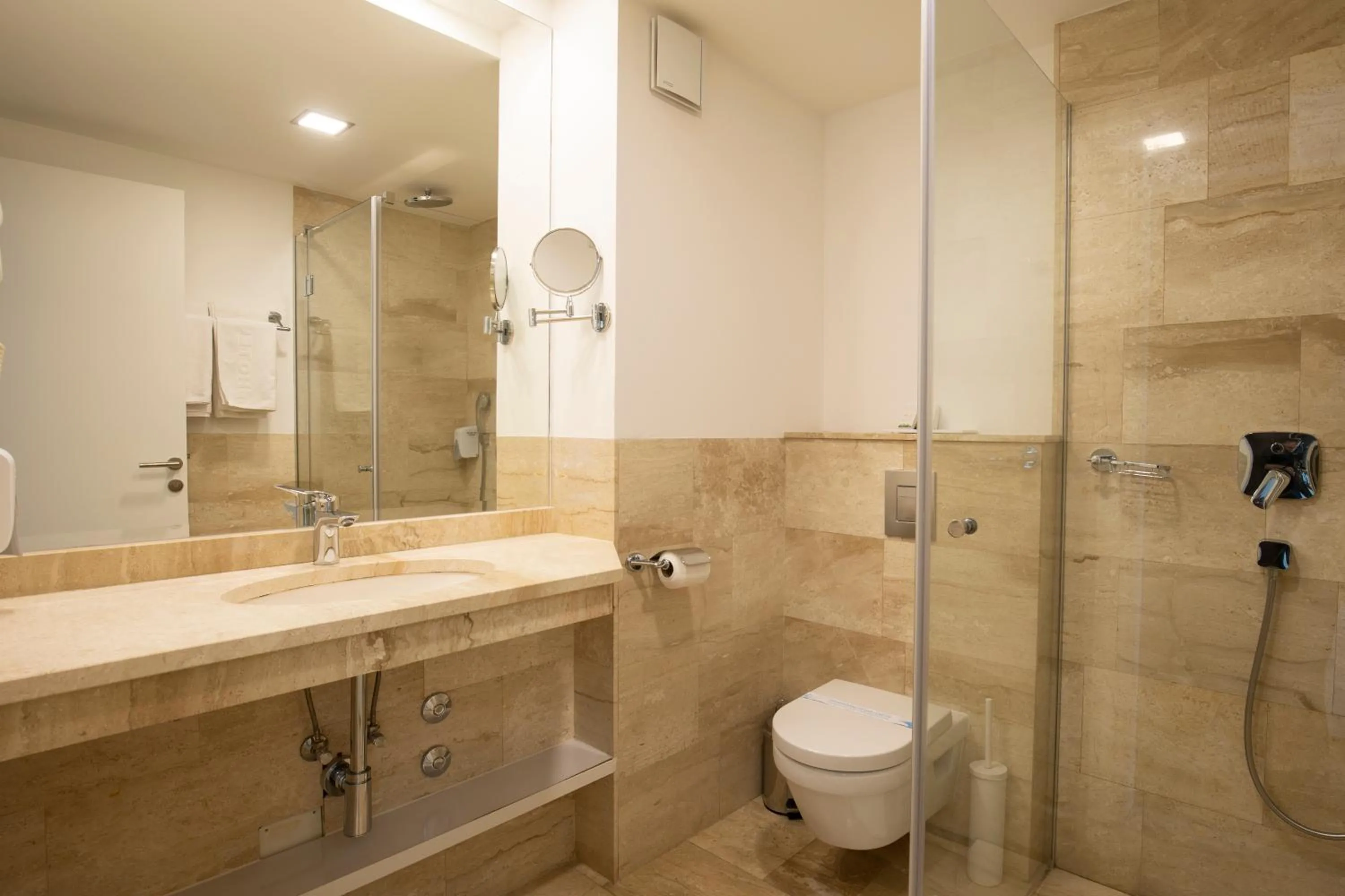 Toilet in Abba Hotel