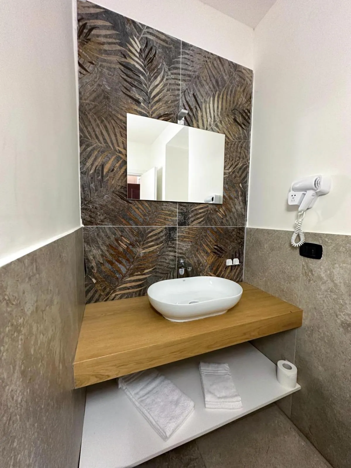 Bathroom in Hotel Barbato