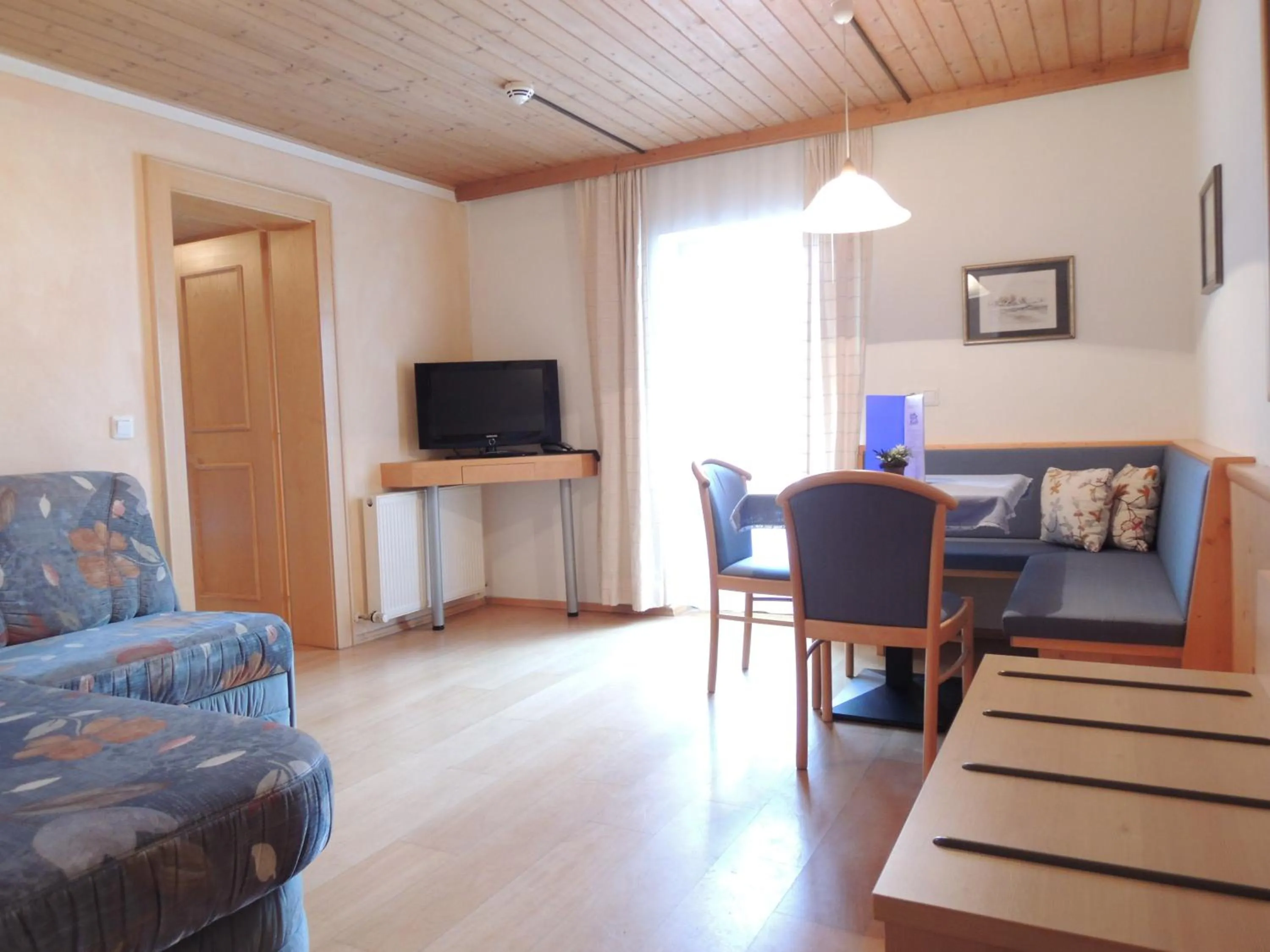 Living room in Ferienwohnungen Starchenthof - Wildschönau, Premiumcard inclusive