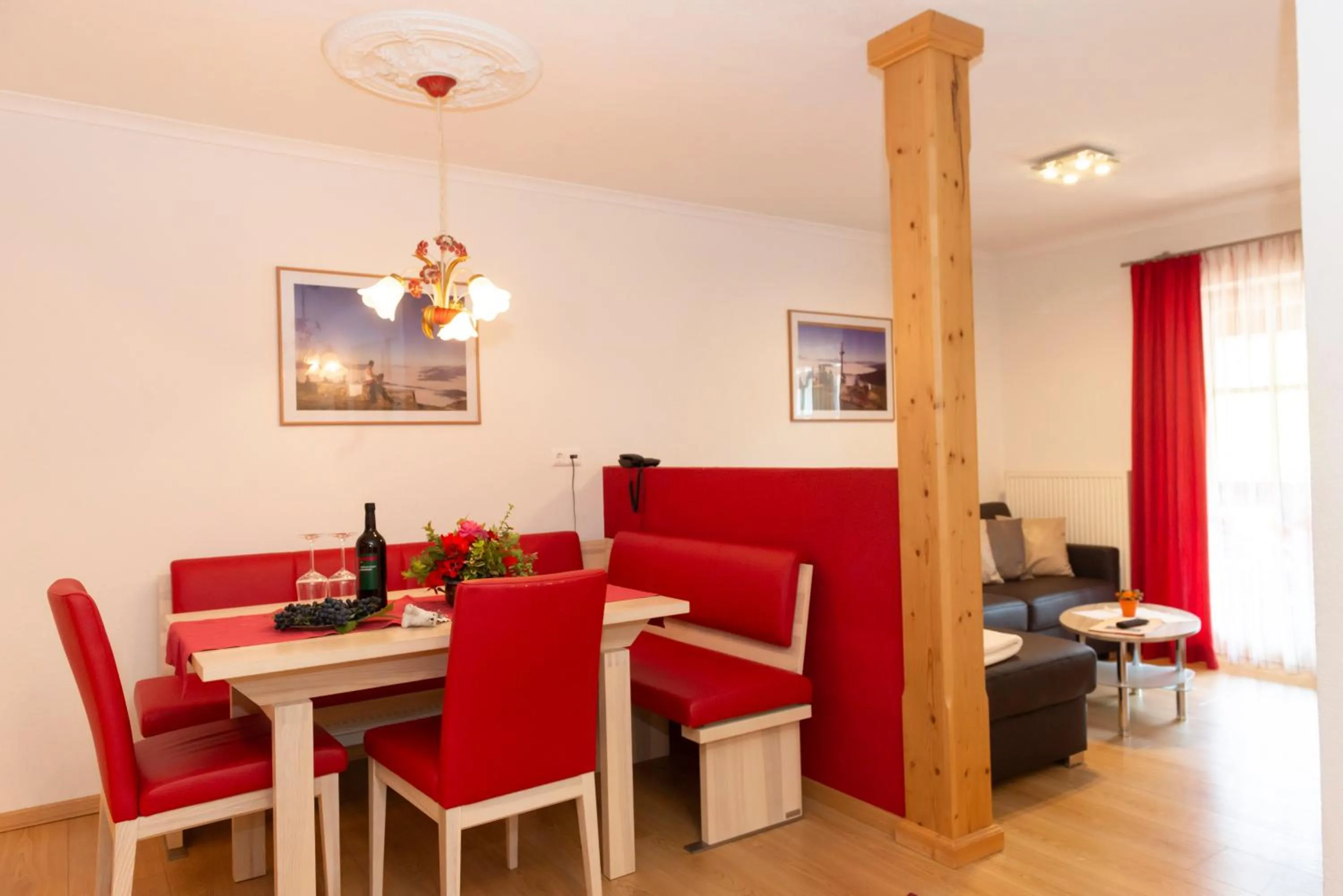 Seating area in Ferienwohnungen Starchenthof - Wildschönau, Premiumcard inclusive