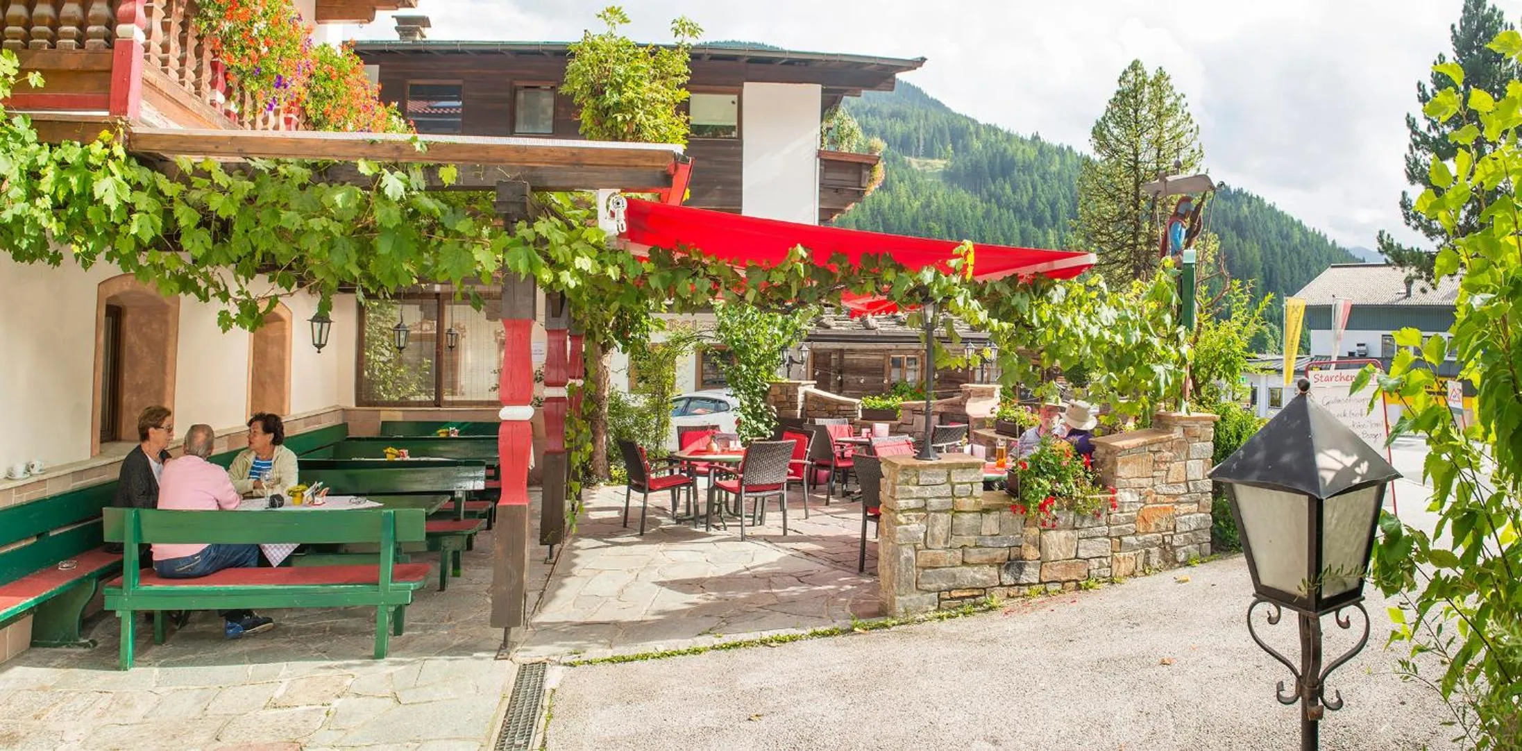 Restaurant/places to eat in Ferienwohnungen Starchenthof - Wildschönau, Premiumcard inclusive