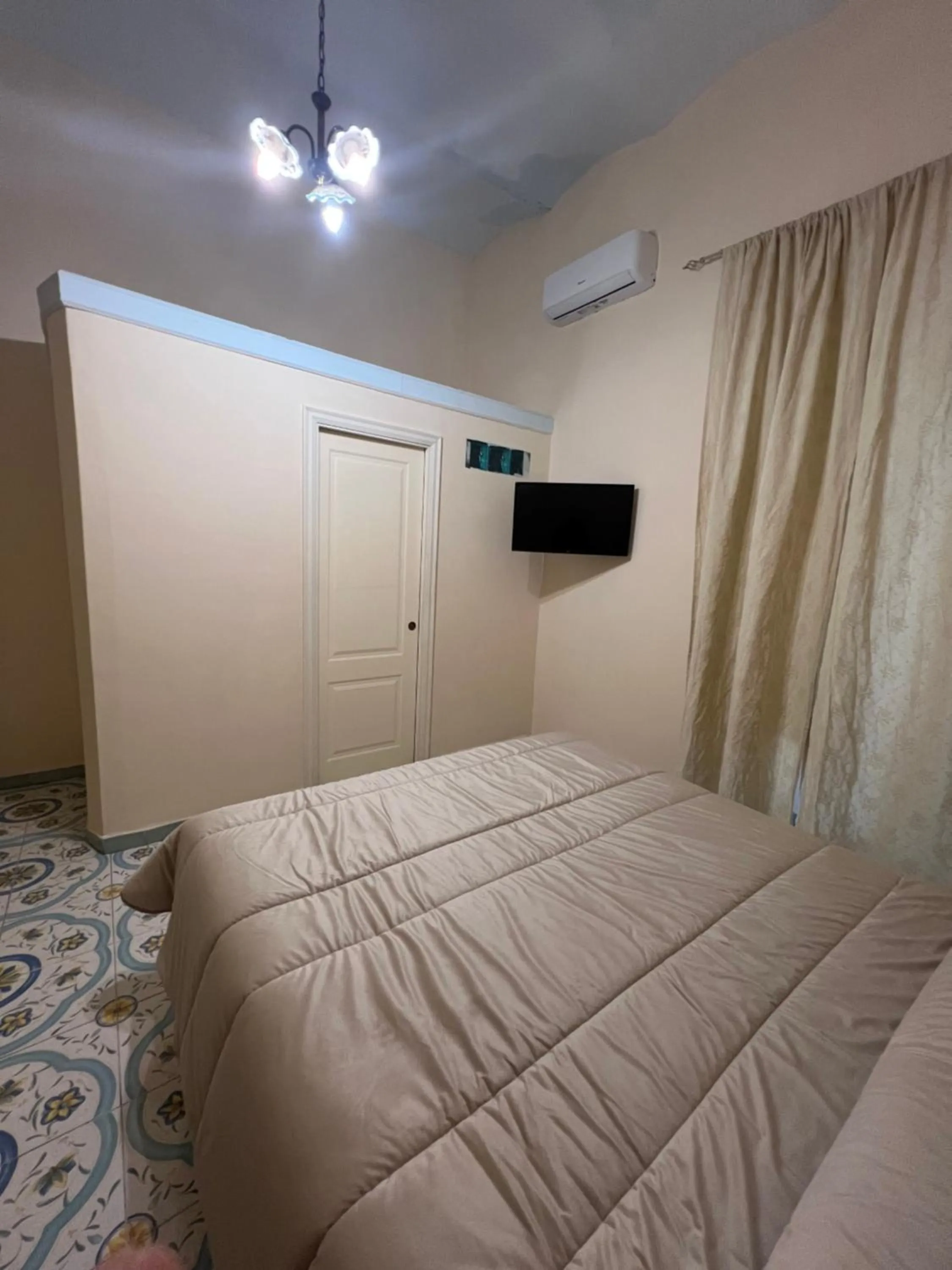 TV and multimedia, Bed in Beb Rosy