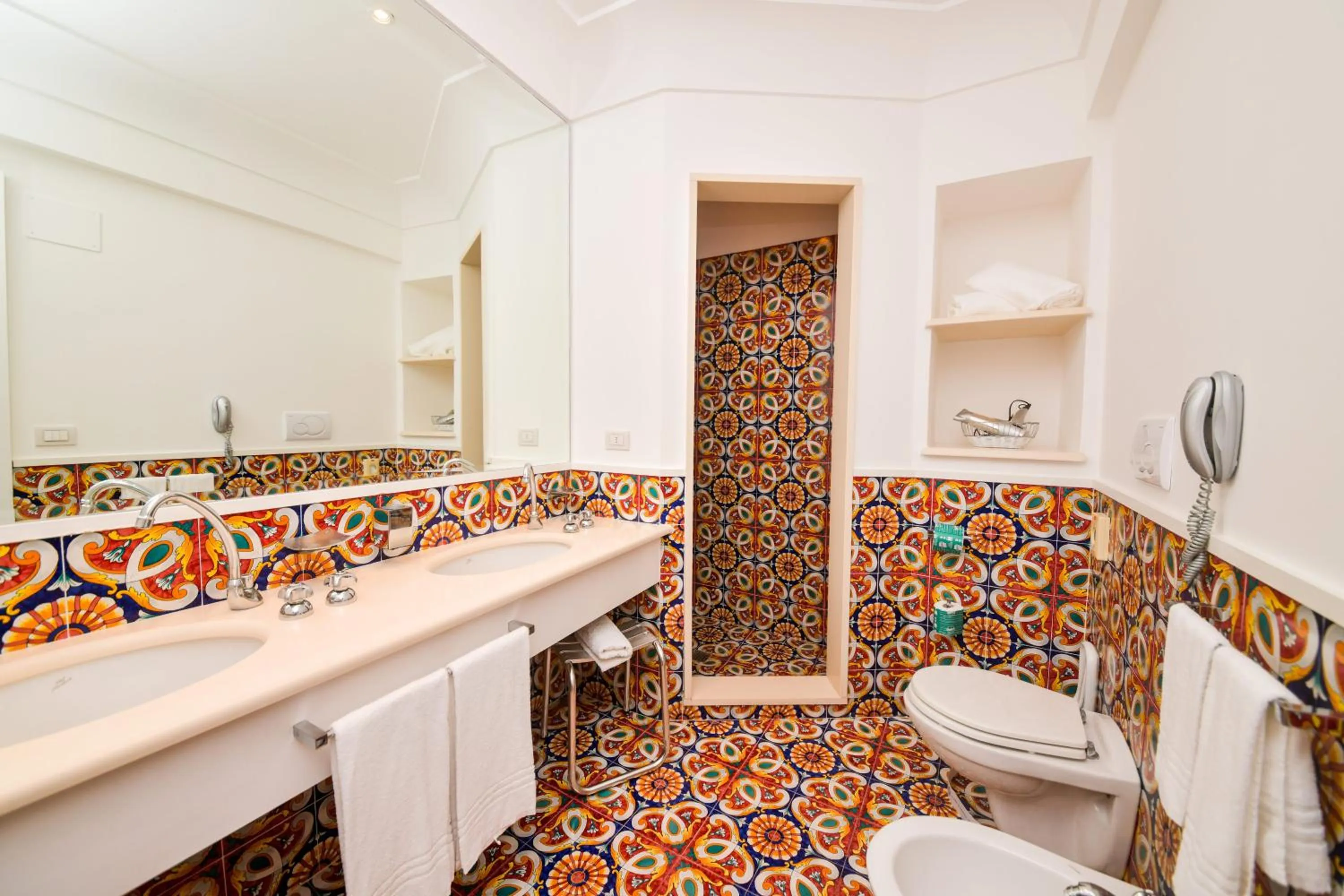 Shower in Hotel Casa Celestino