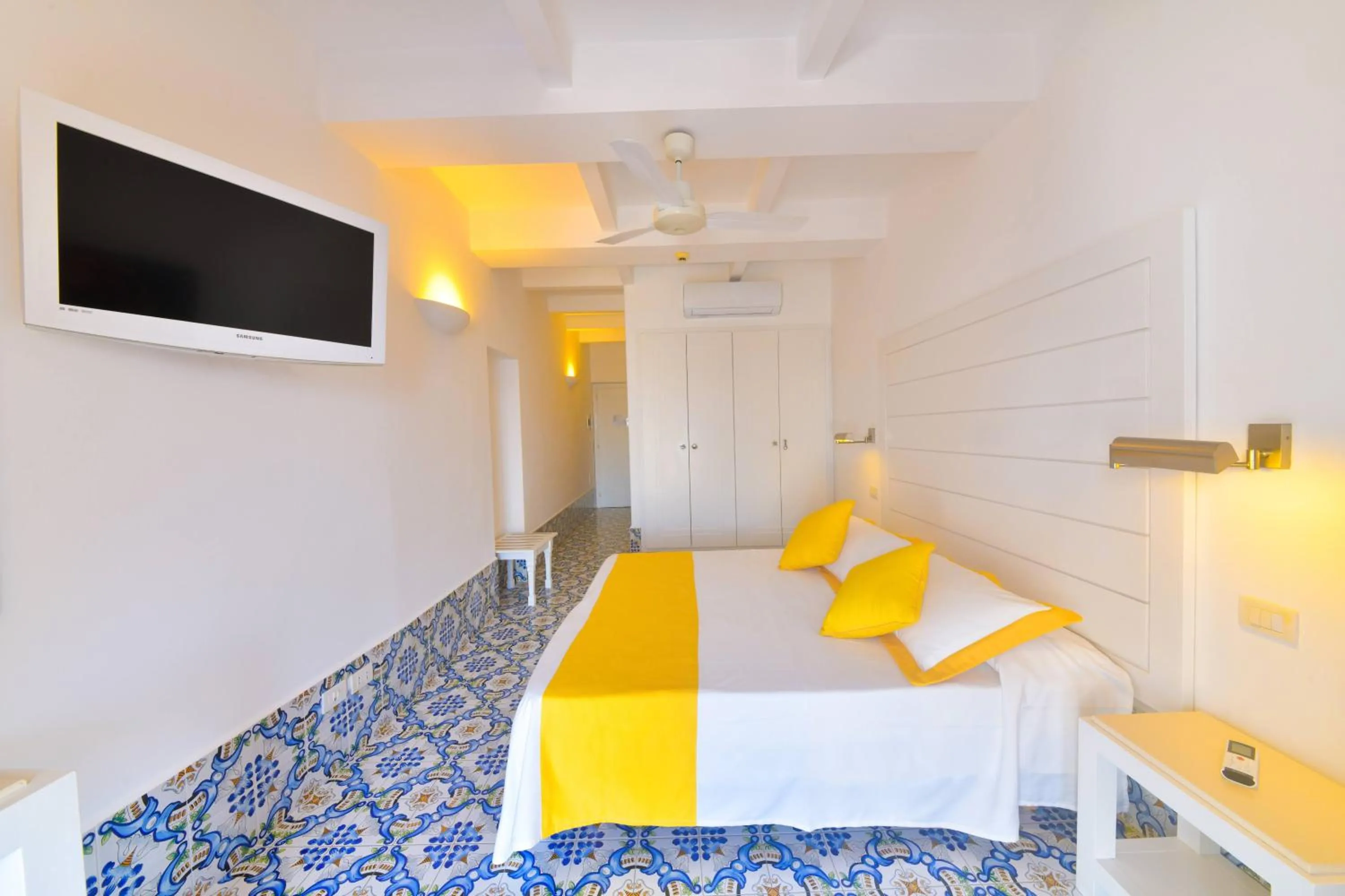 Bed in Hotel Casa Celestino