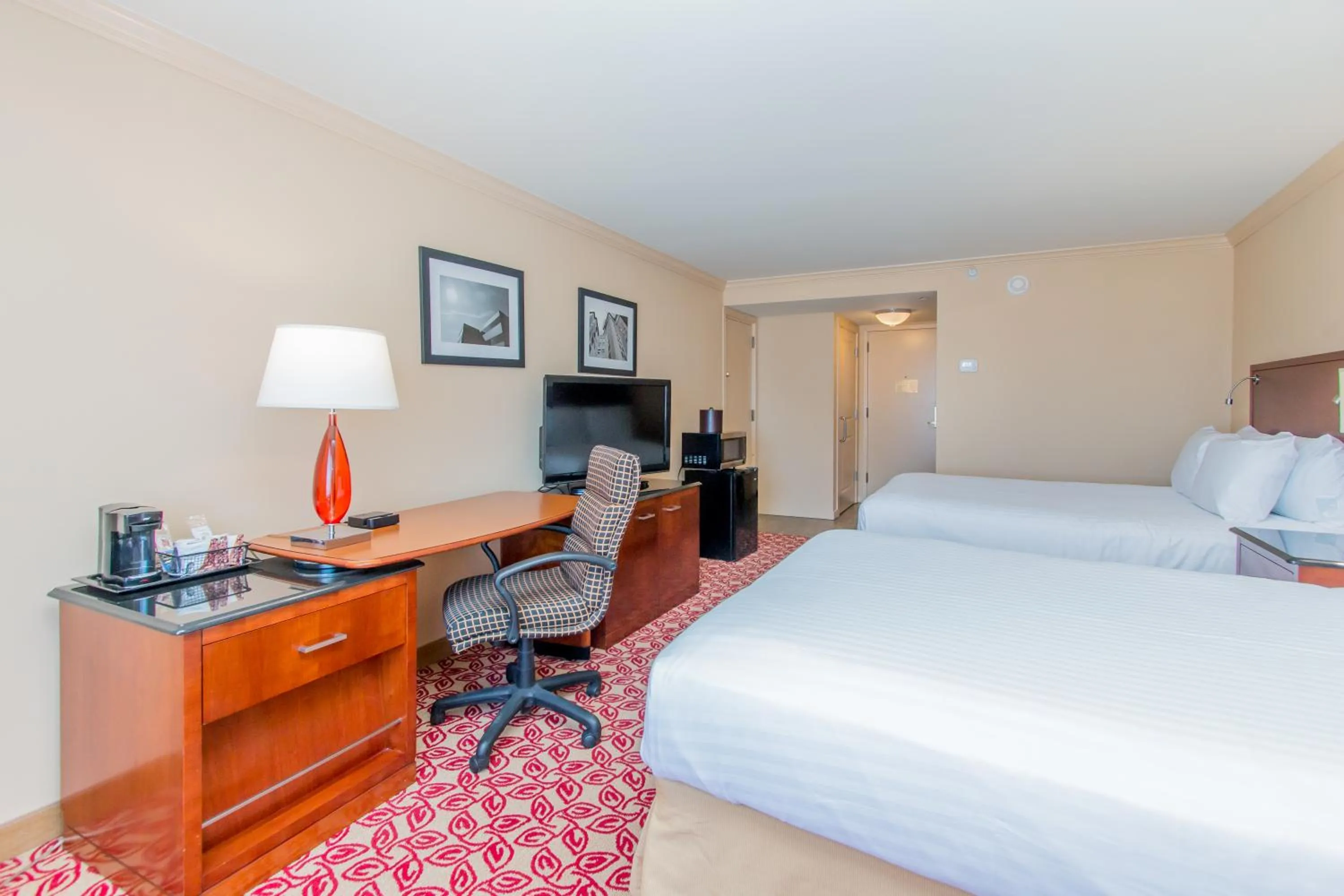 Bedroom, Bed in Doubletree By Hilton Battle Creek