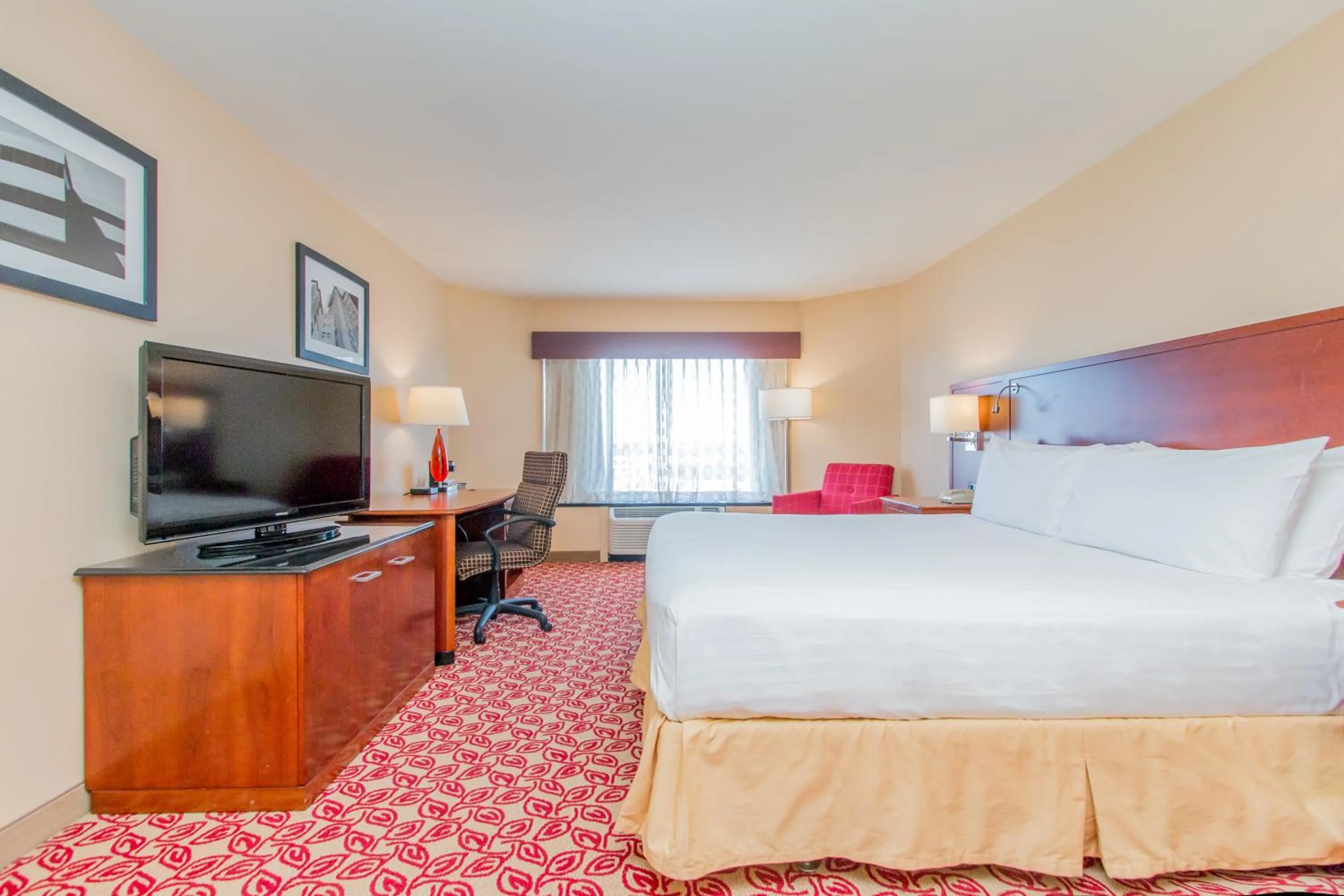 Bedroom, Bed in Doubletree By Hilton Battle Creek