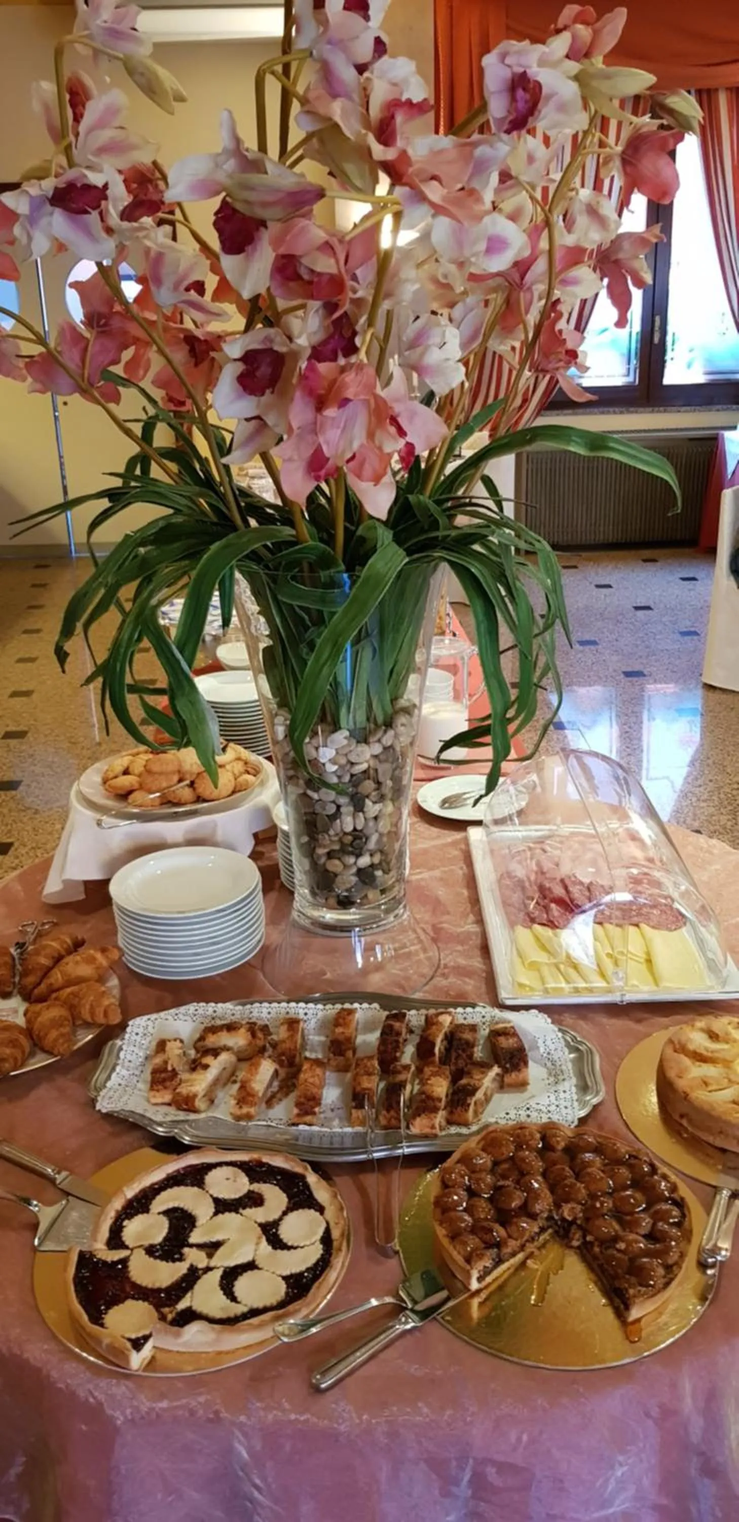 Buffet breakfast in Hotel Diana