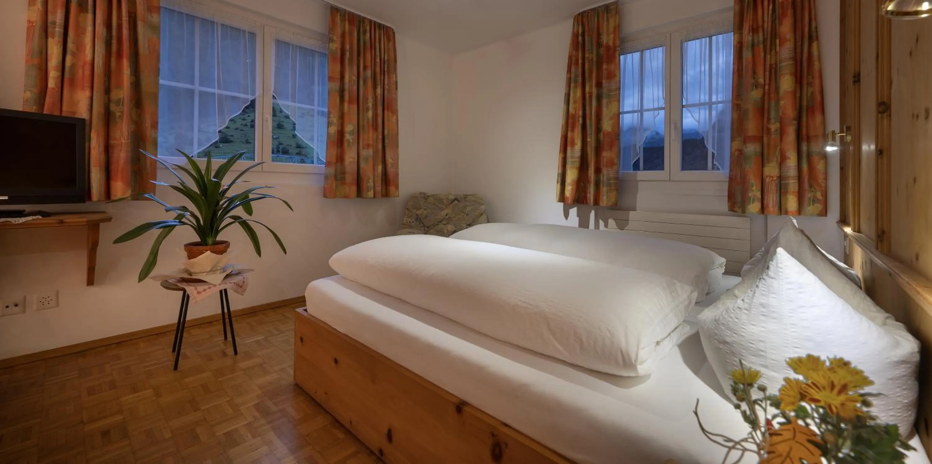 Photo of the whole room, Bed in Hotel Acla Filli