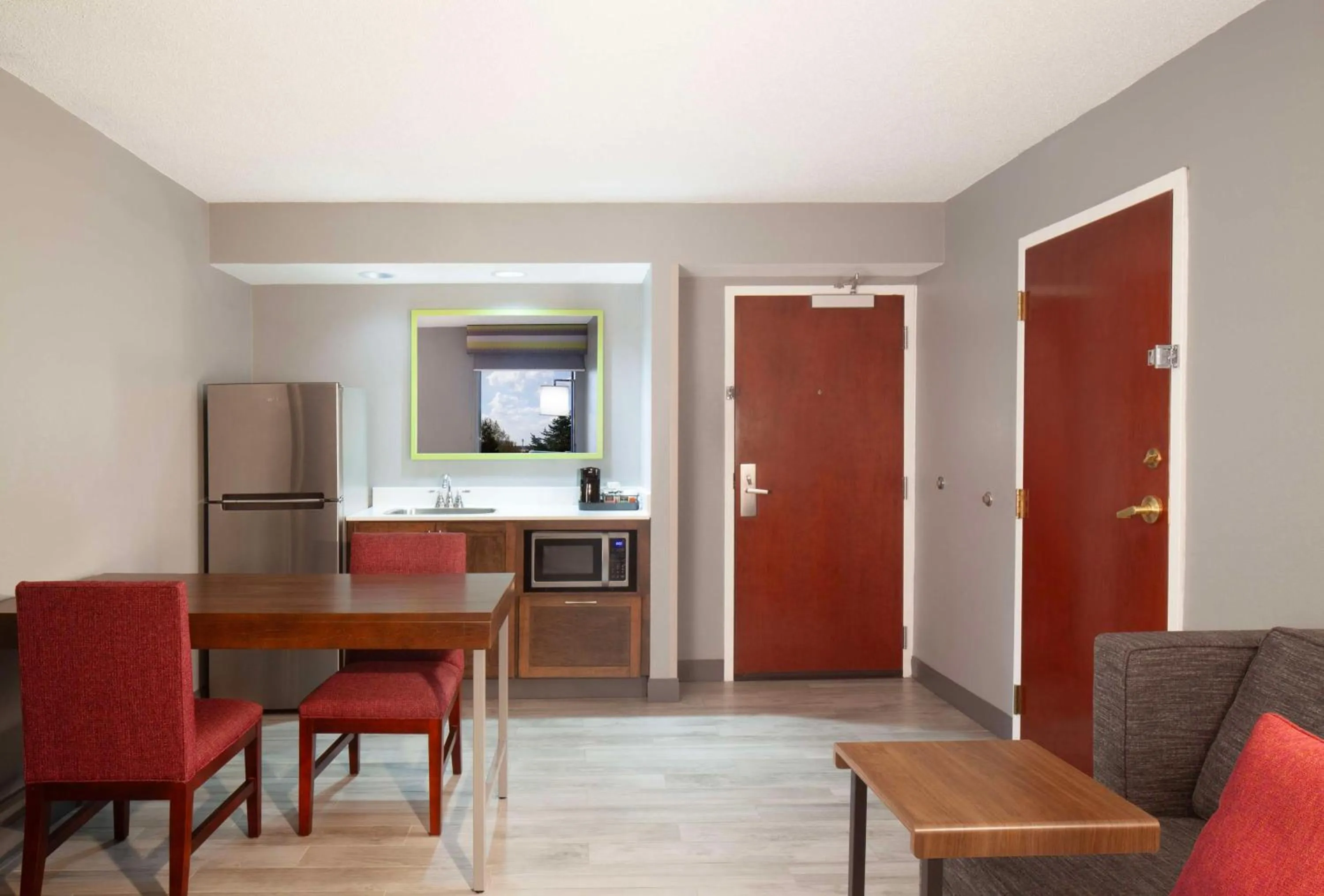 Living room in Hampton Inn & Suites-Atlanta Airport North-I-85