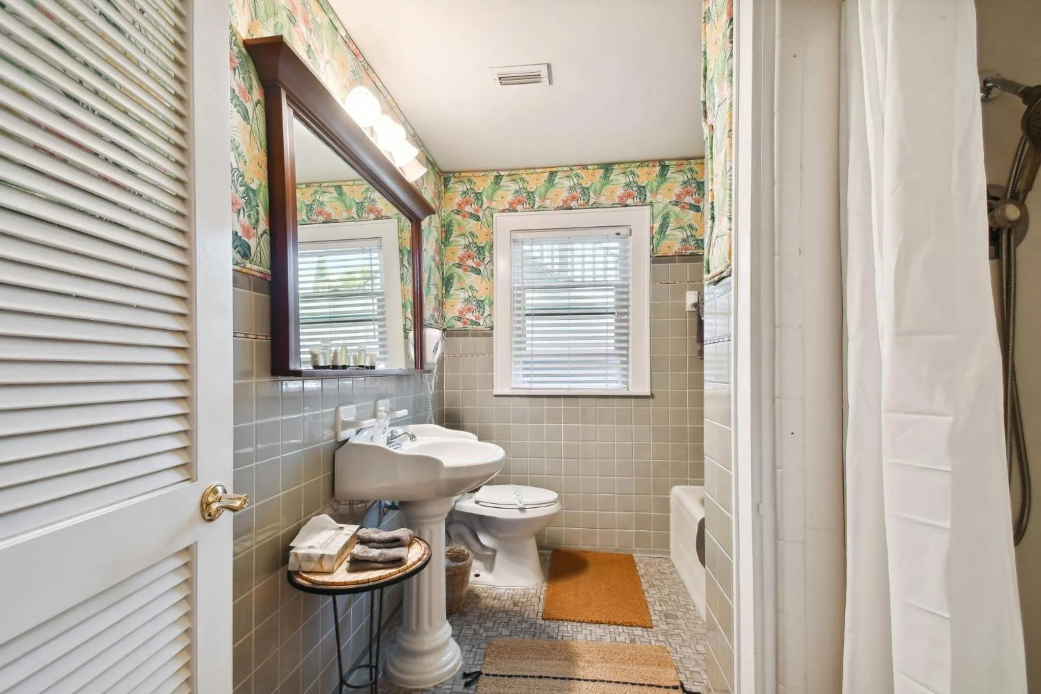 Sea Breeze Manor Inn