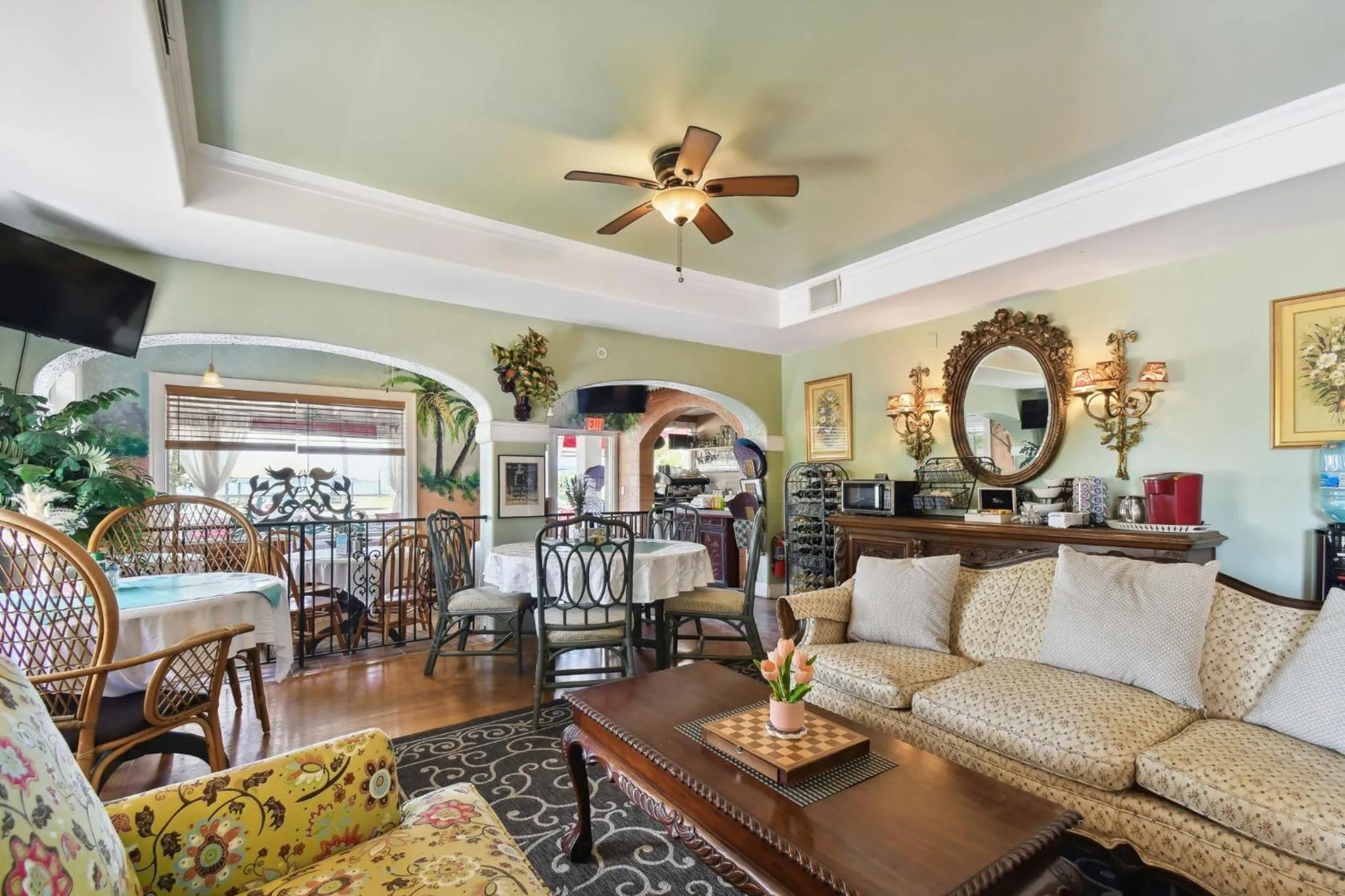 Sea Breeze Manor Inn