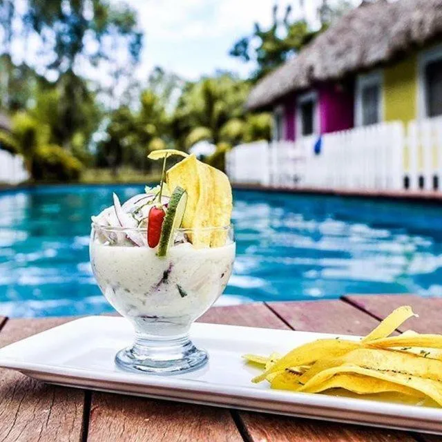 Food in Las Dunas Surf Resort