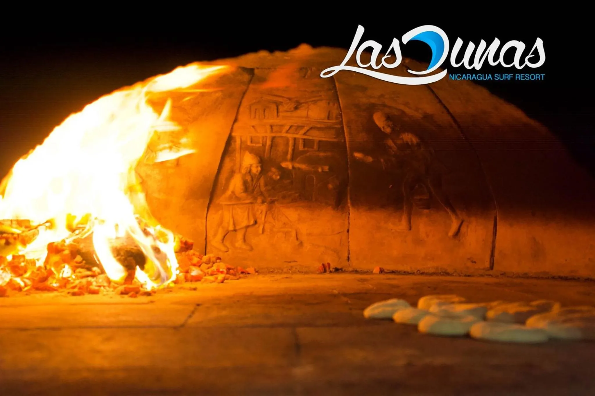 Property building in Las Dunas Surf Resort