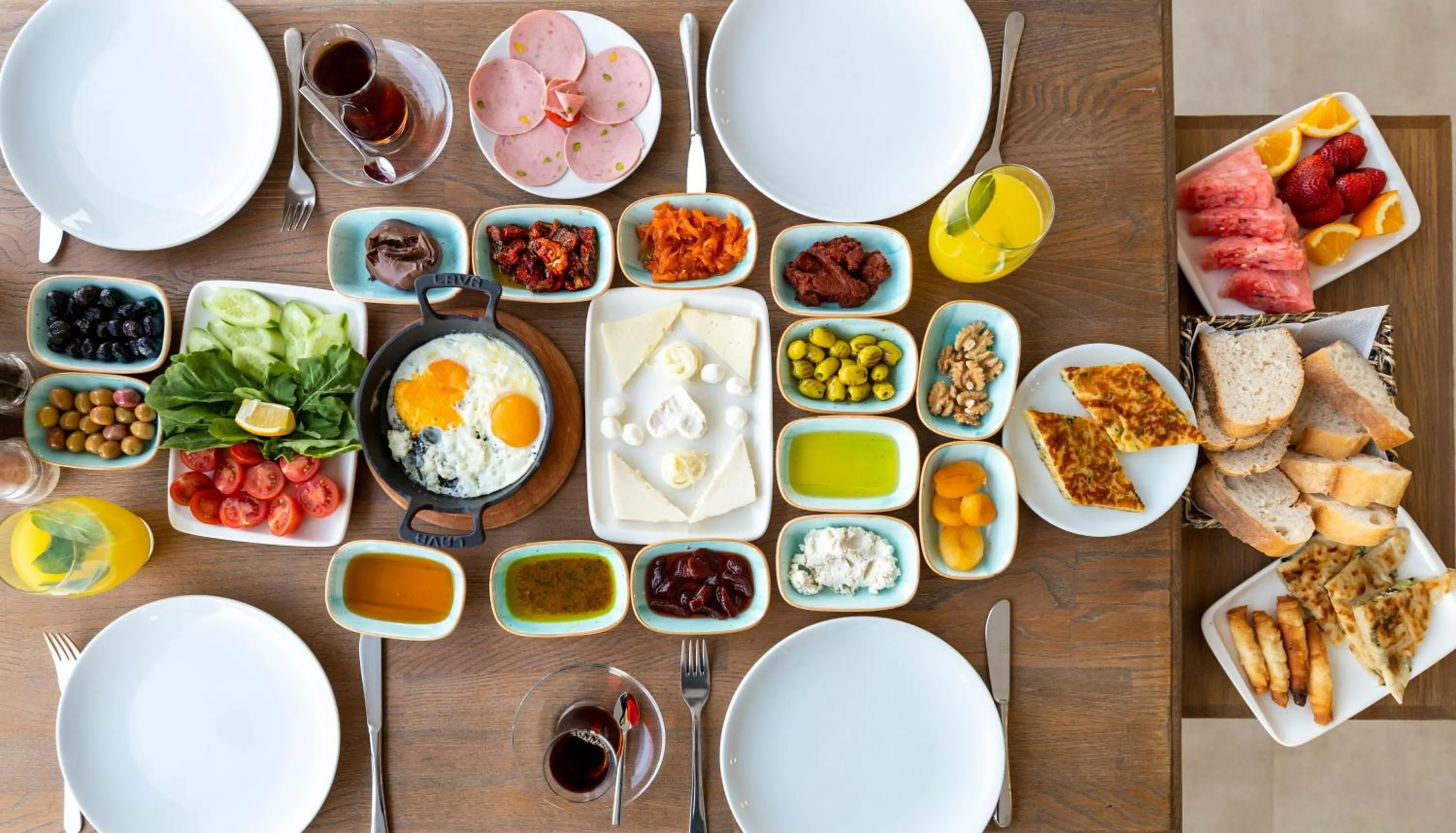 Breakfast in Hanedan Otel Foca Izmir