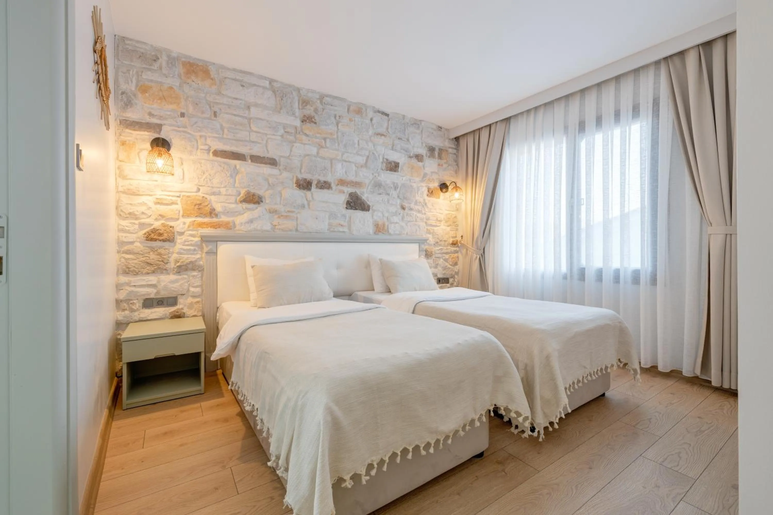 Bed in Hanedan Otel Foca Izmir